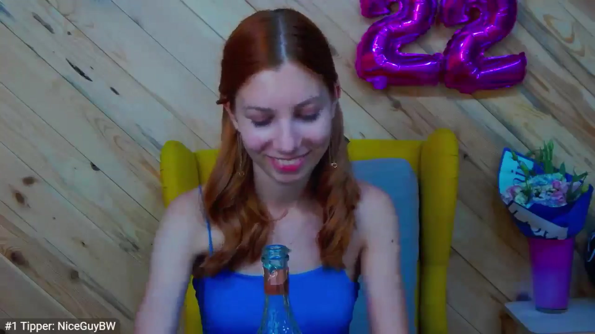 Gallery image thumbnail from Yasemina's myfreecams stream on, 06/12/2024, 24:03 image 14 of 20