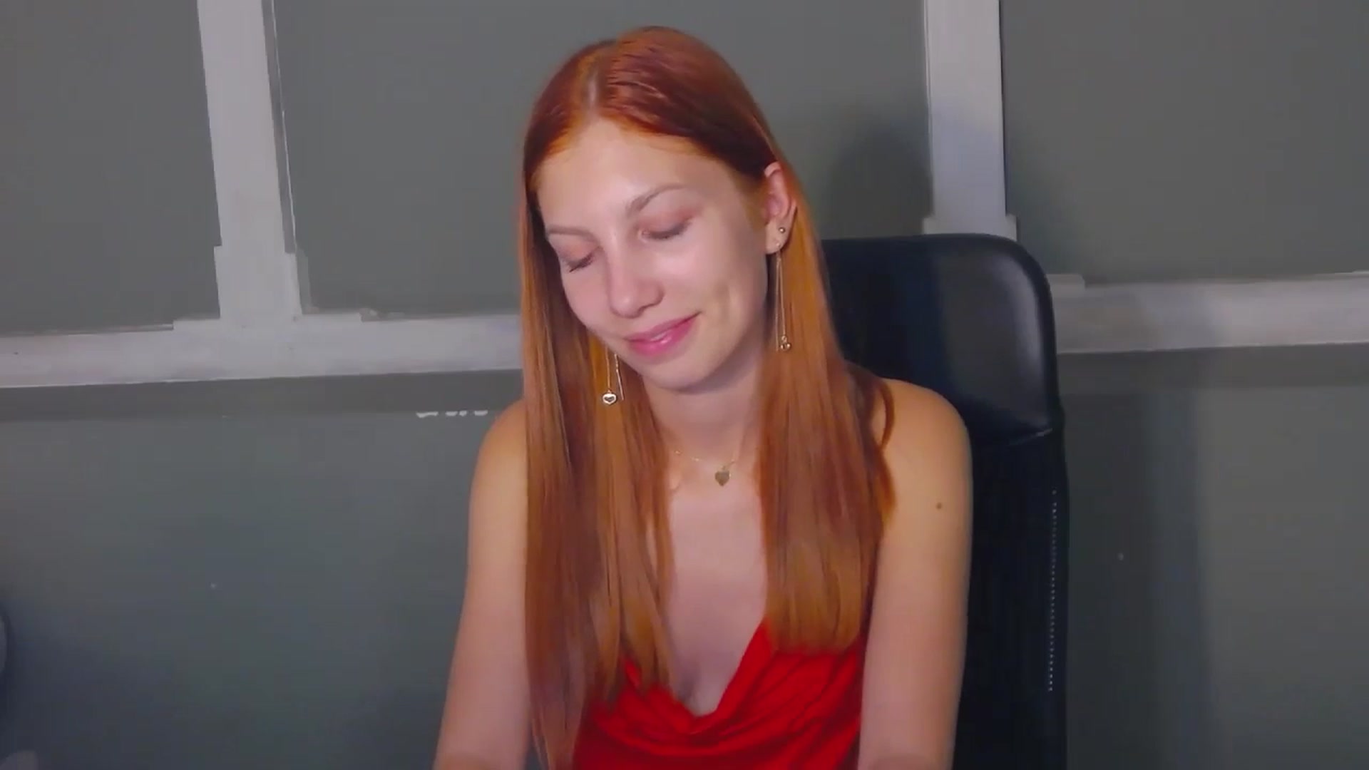 Gallery image thumbnail from Yasemina's myfreecams stream on, 08/11/2024, 02:03 image 12 of 20