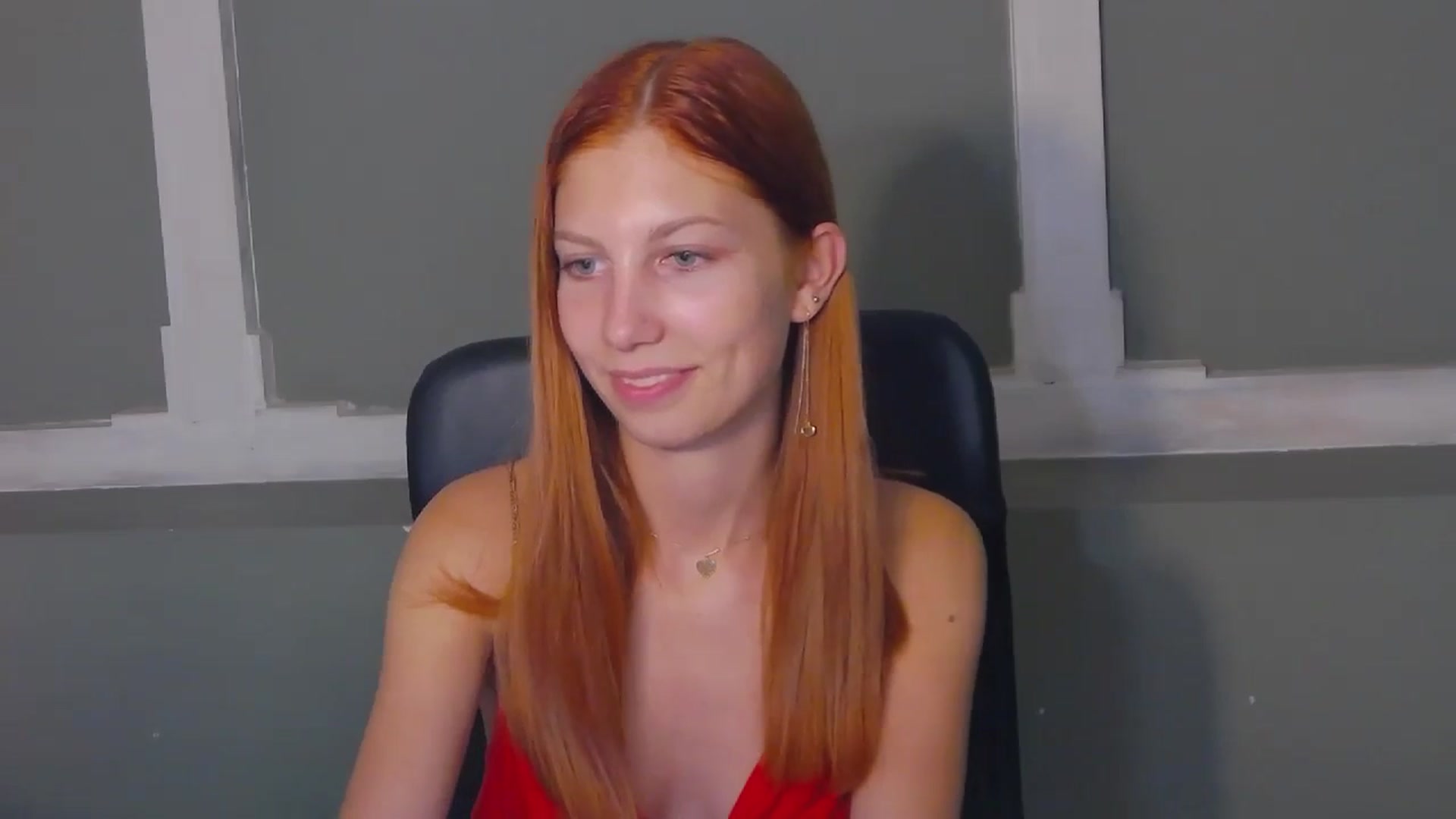 Gallery image thumbnail from Yasemina's myfreecams stream on, 08/11/2024, 02:03 image 7 of 20