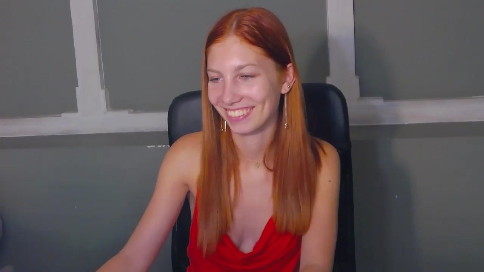 Gallery image thumbnail from Yasemina's myfreecams stream on, 08/11/2024, 02:03 image 15 of 20
