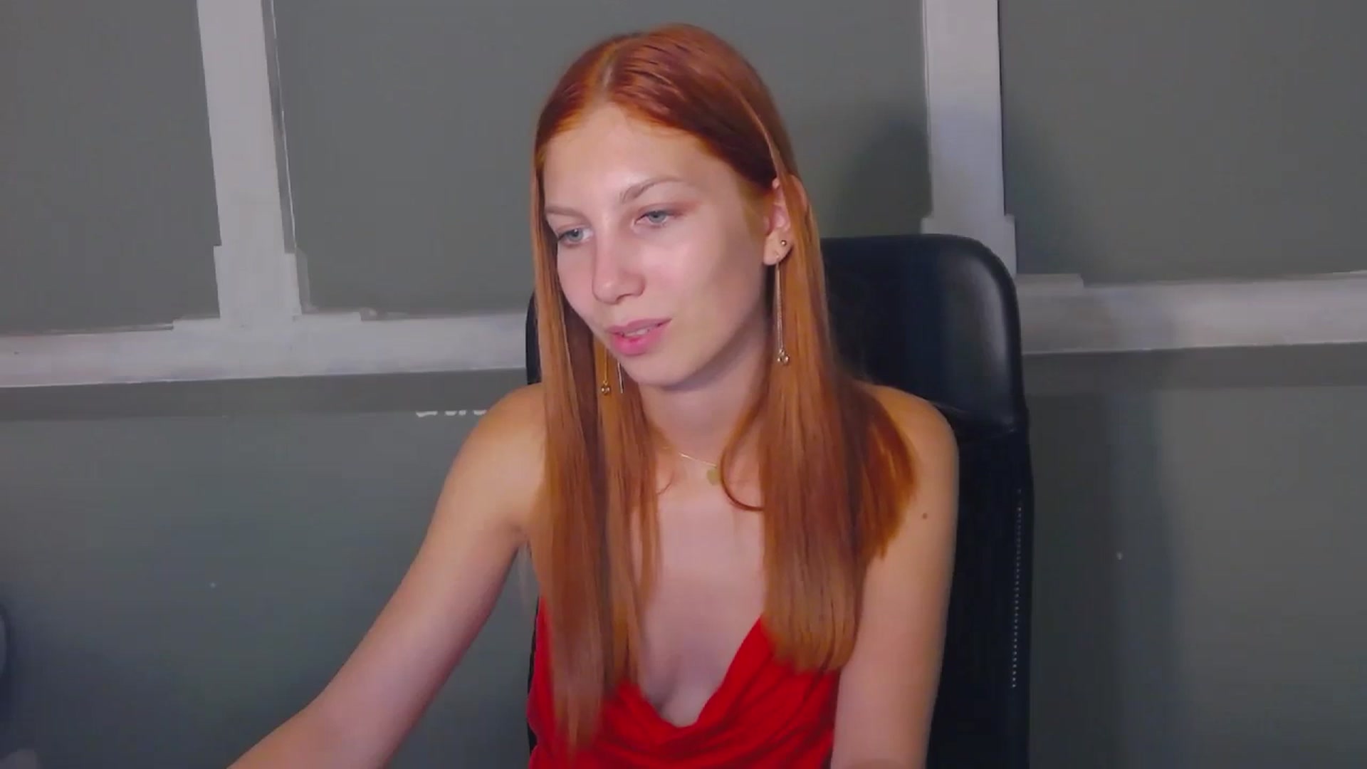 Gallery image thumbnail from Yasemina's myfreecams stream on, 08/11/2024, 02:03 image 17 of 20