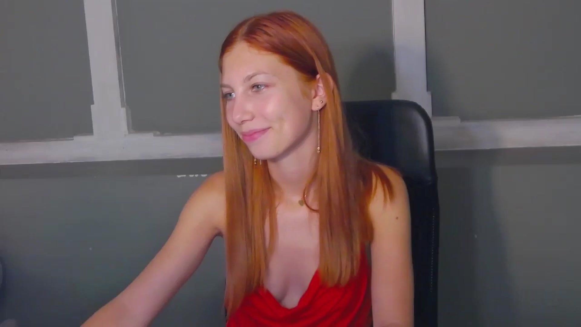 Gallery image thumbnail from Yasemina's myfreecams stream on, 08/11/2024, 02:03 image 16 of 20