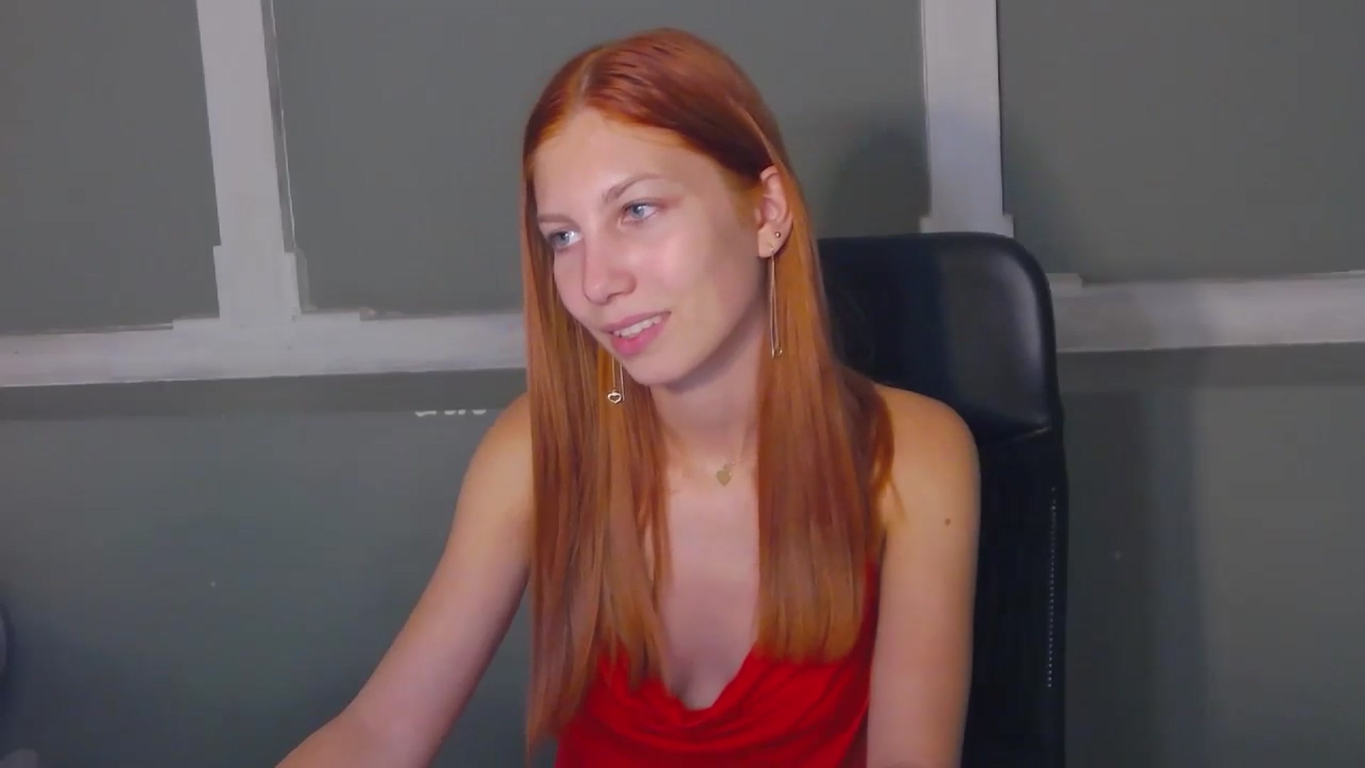 Gallery image thumbnail from Yasemina's myfreecams stream on, 08/11/2024, 02:03 image 11 of 20