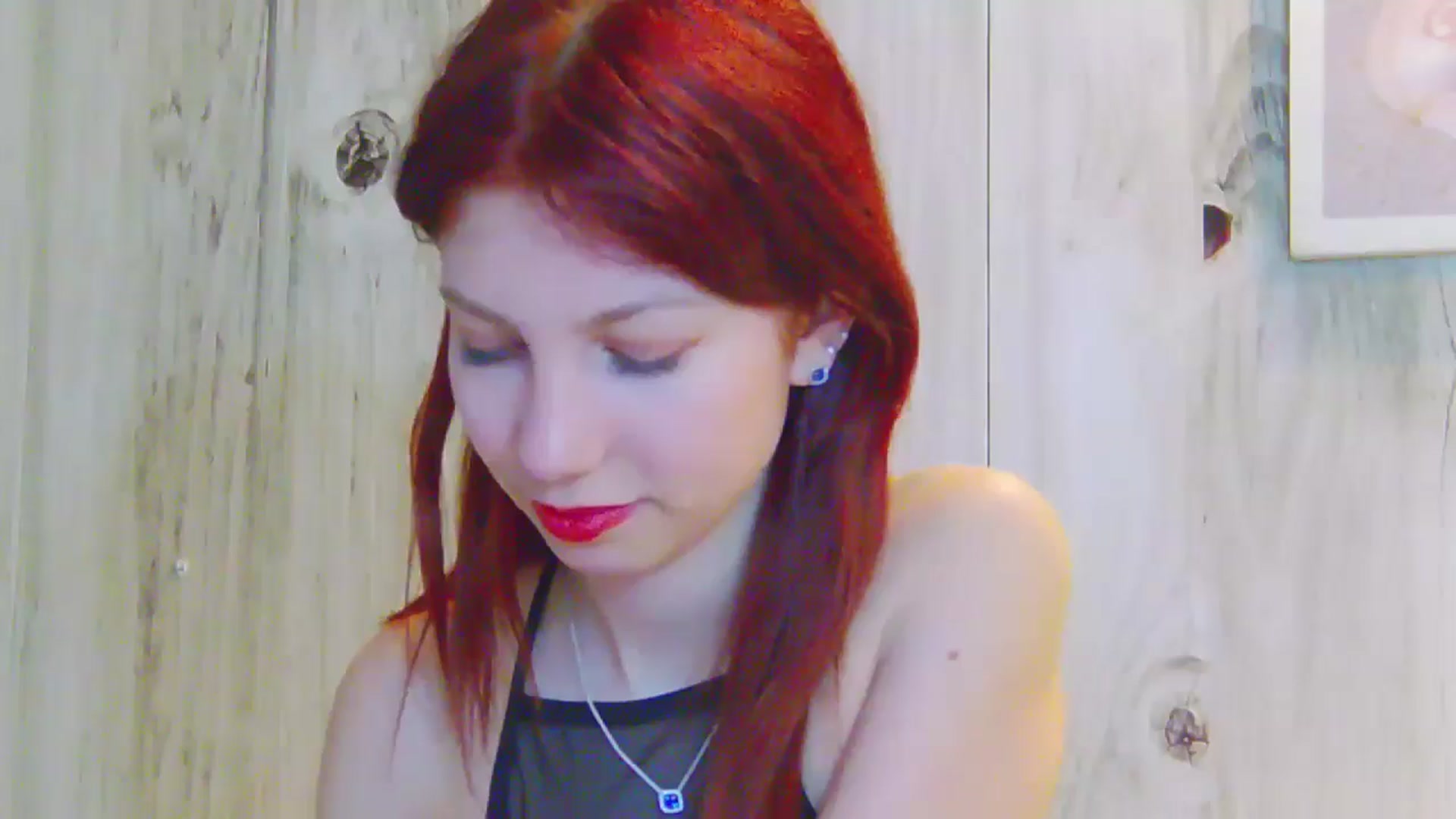 Gallery image thumbnail from Yasemina's myfreecams stream on, 04/29/2025, 24:06 image 19 of 20