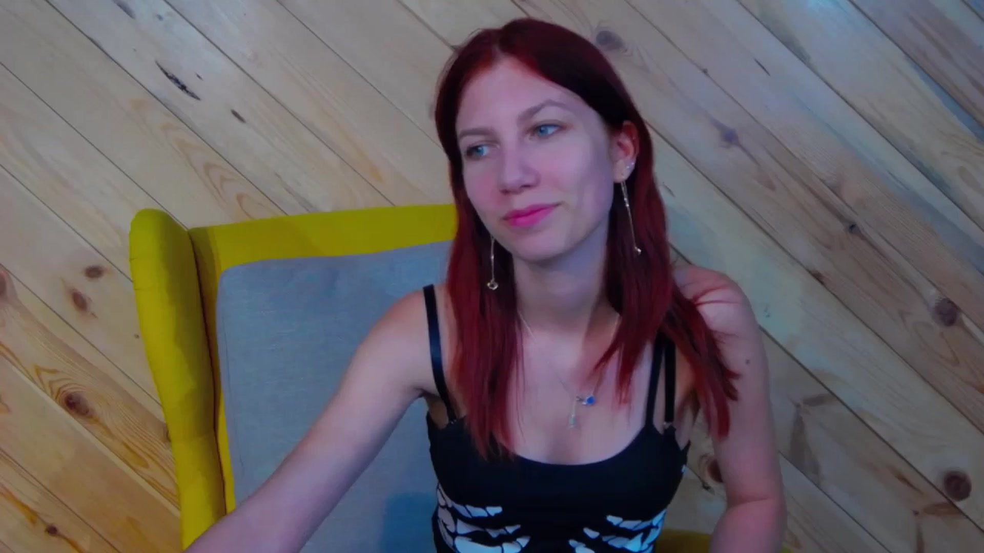 Gallery image thumbnail from Yasemina's myfreecams stream on, 05/12/2025, 24:03 image 20 of 20