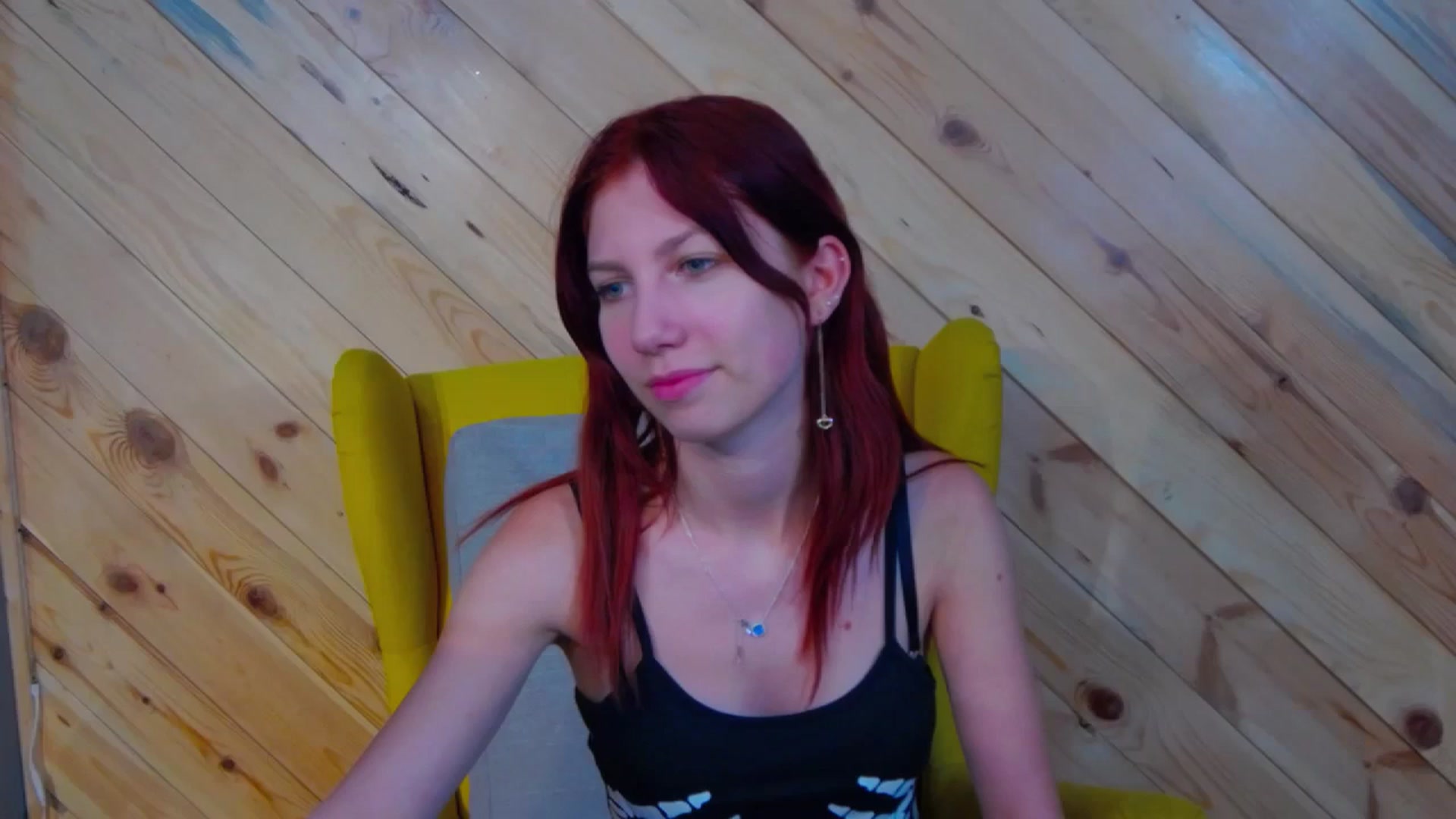 Gallery image thumbnail from Yasemina's myfreecams stream on, 05/12/2025, 24:03 image 1 of 20