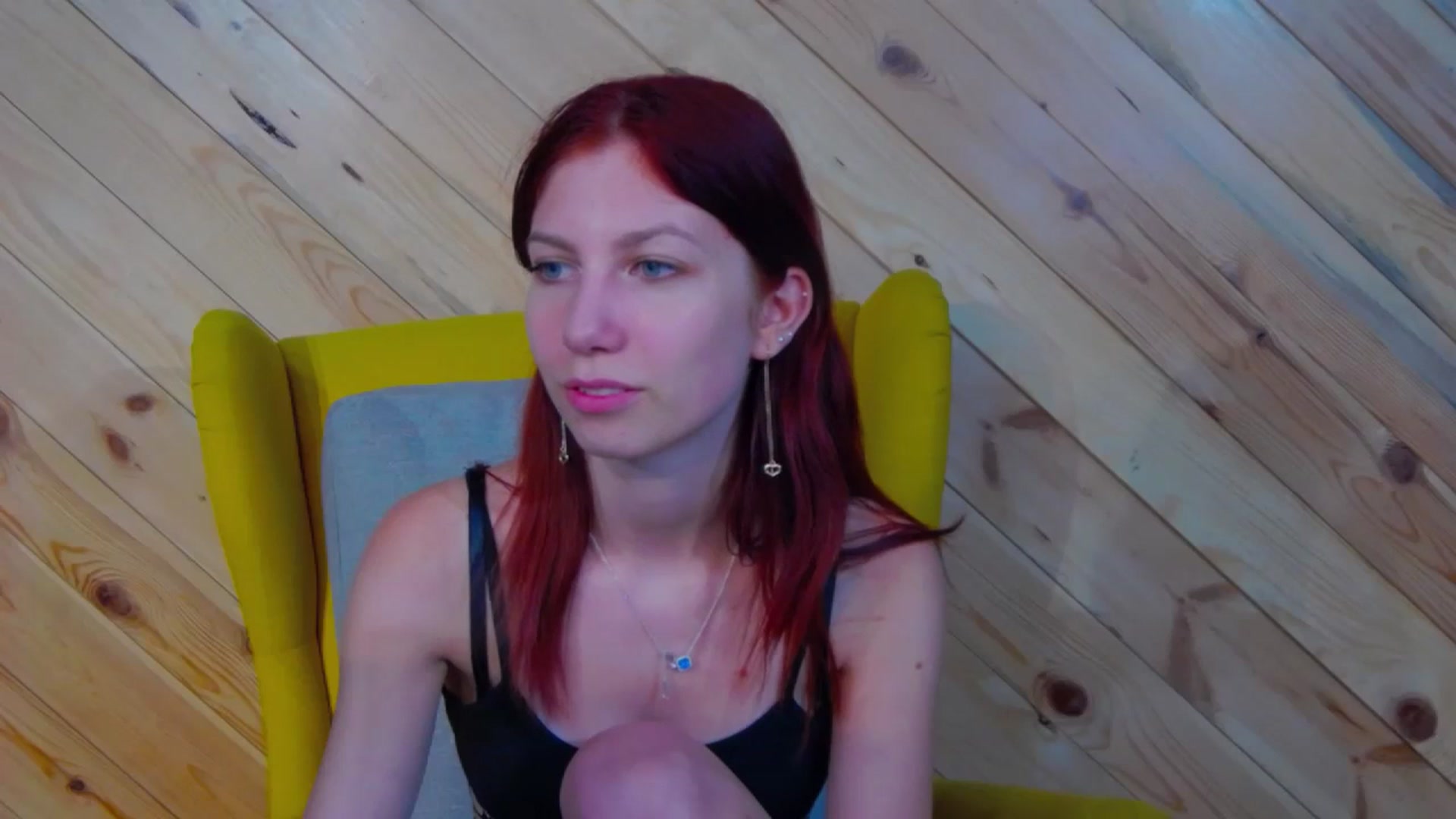 Gallery image thumbnail from Yasemina's myfreecams stream on, 05/12/2025, 24:03 image 6 of 20
