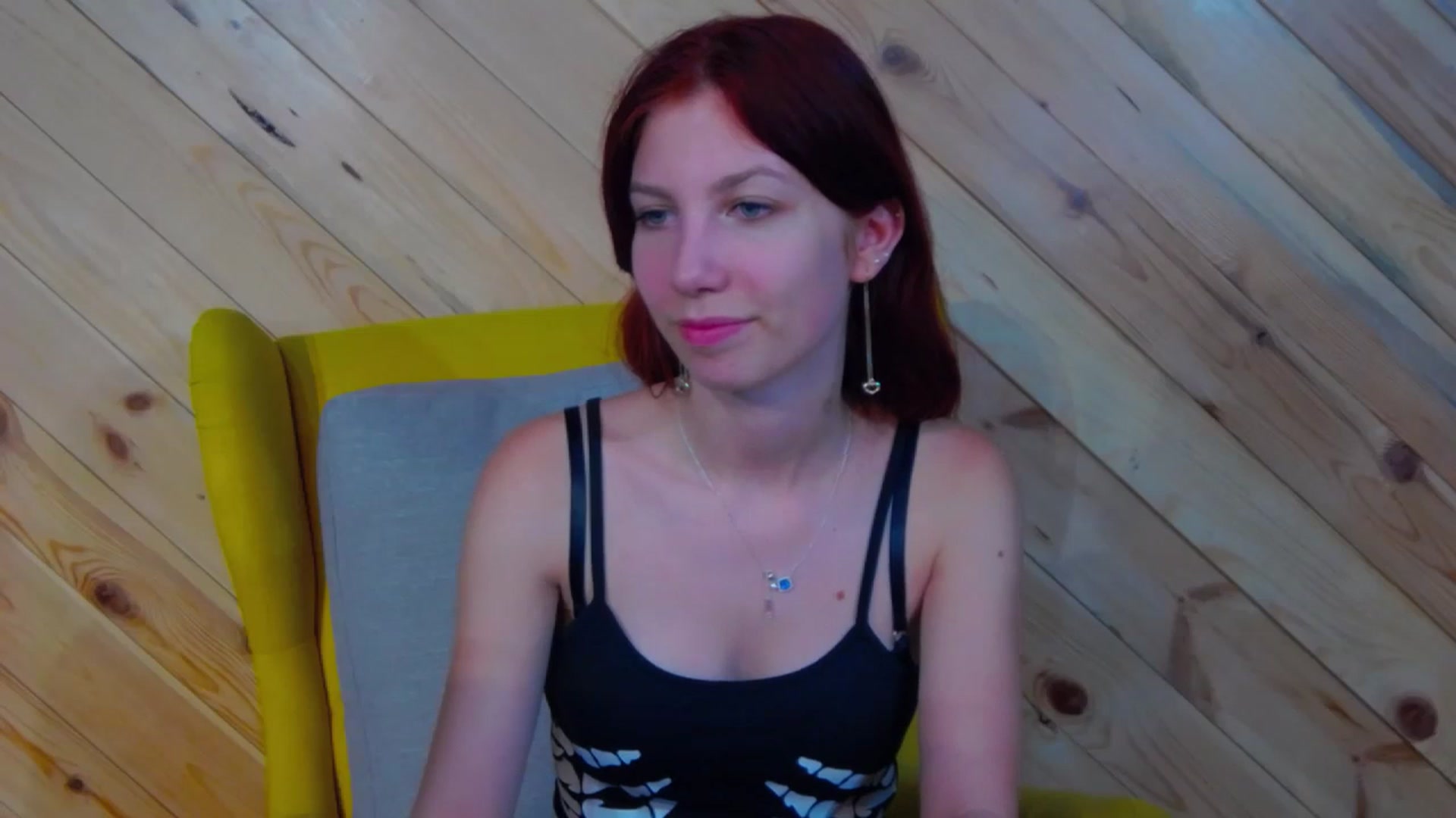 Gallery image thumbnail from Yasemina's myfreecams stream on, 05/12/2025, 24:41 image 10 of 20