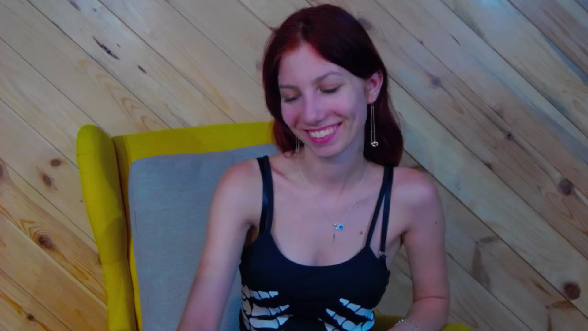Gallery image thumbnail from Yasemina's myfreecams stream on, 05/12/2025, 24:41 image 9 of 20