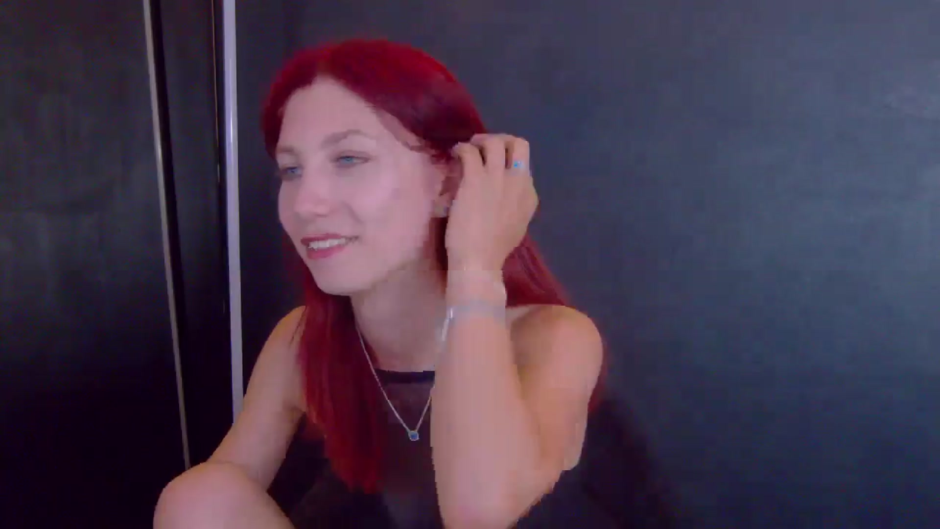 Gallery image thumbnail from Yasemina's myfreecams stream on, 07/24/2025, 24:20 image 15 of 20
