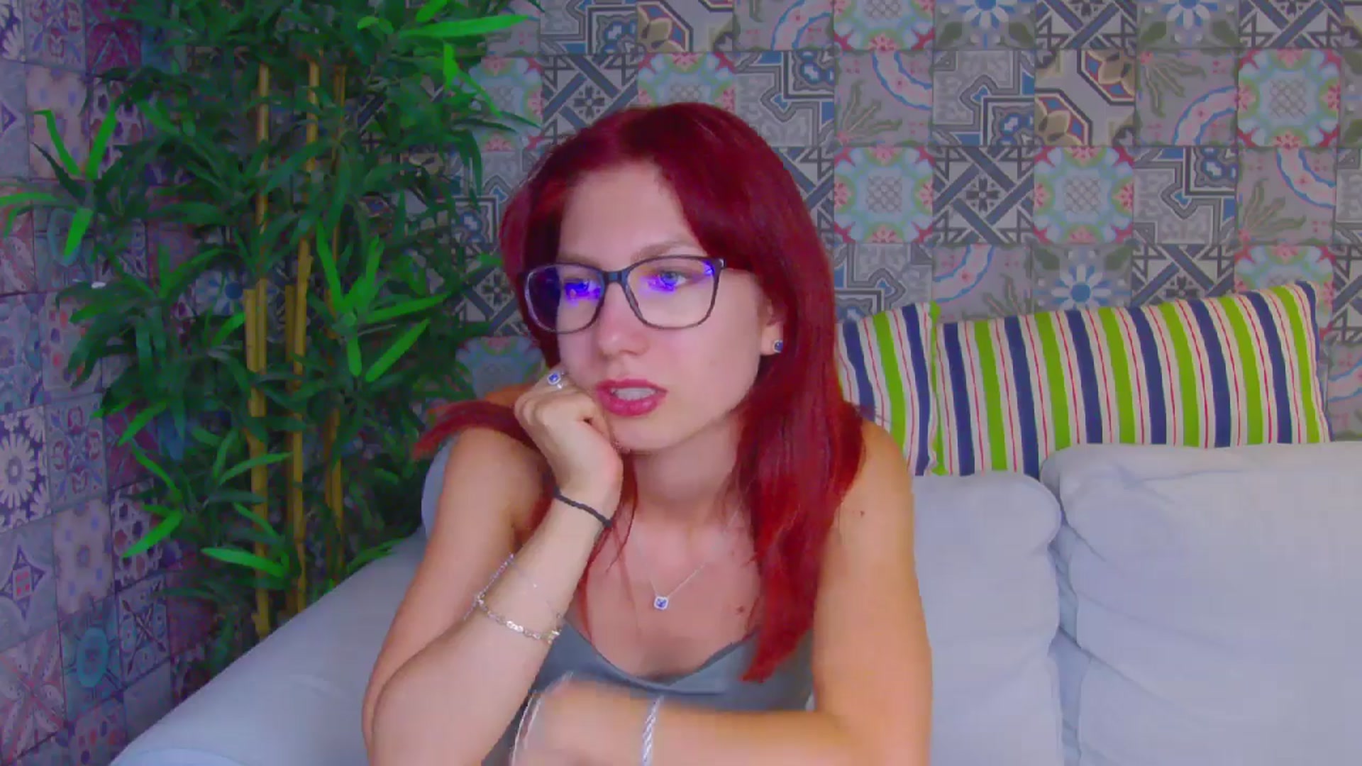 Gallery image thumbnail from Yasemina's myfreecams stream on, 07/28/2025, 18:56 image 10 of 20
