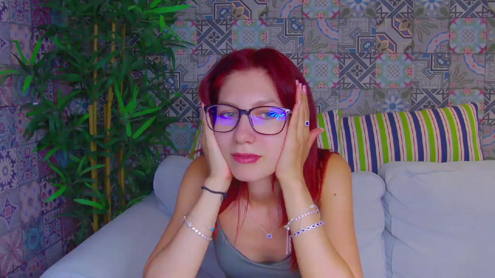 Gallery image thumbnail from Yasemina's myfreecams stream on, 07/28/2025, 18:56 image 1 of 20