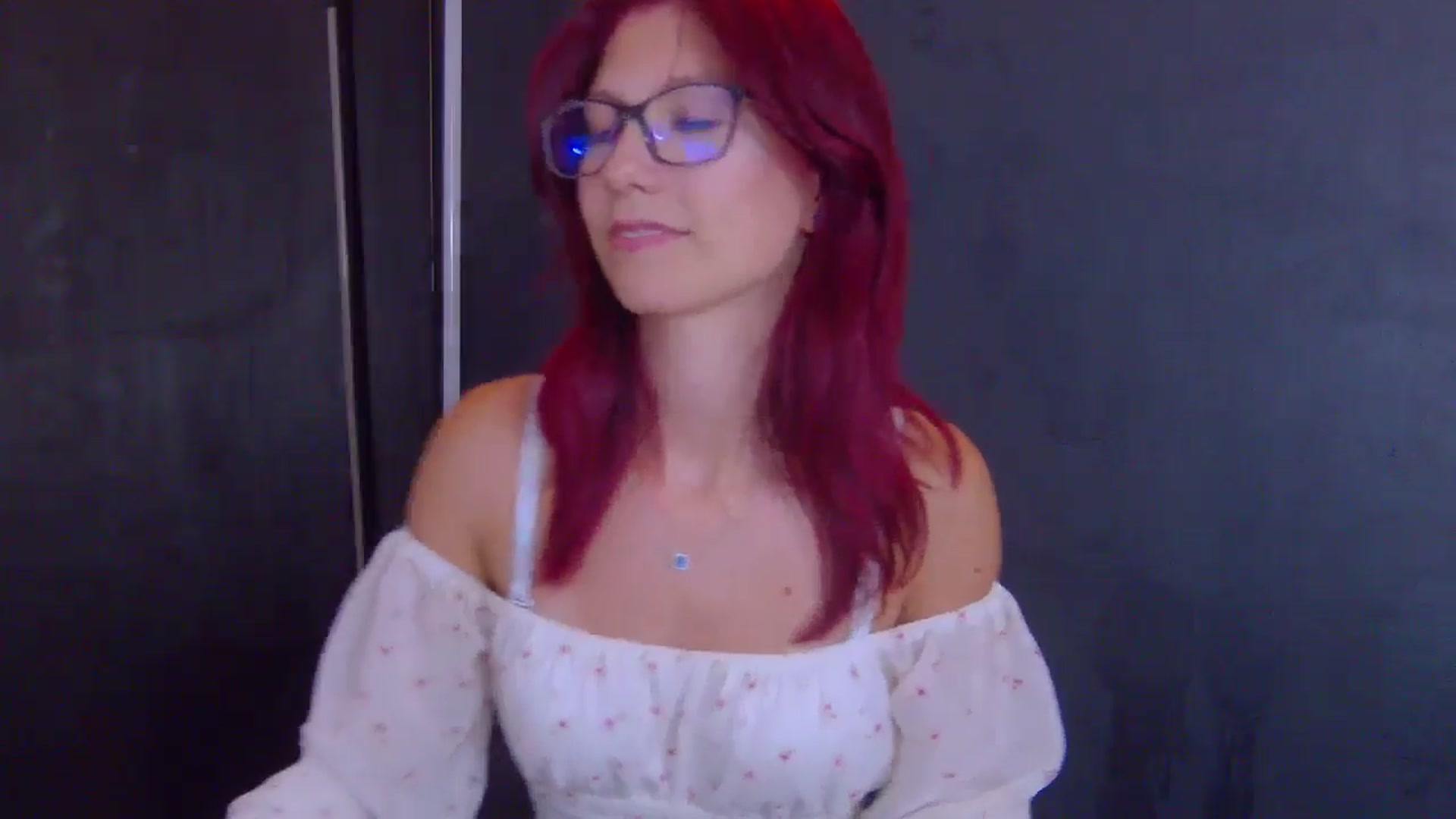 Gallery image thumbnail from Yasemina's myfreecams stream on, 08/12/2025, 24:55 image 12 of 20