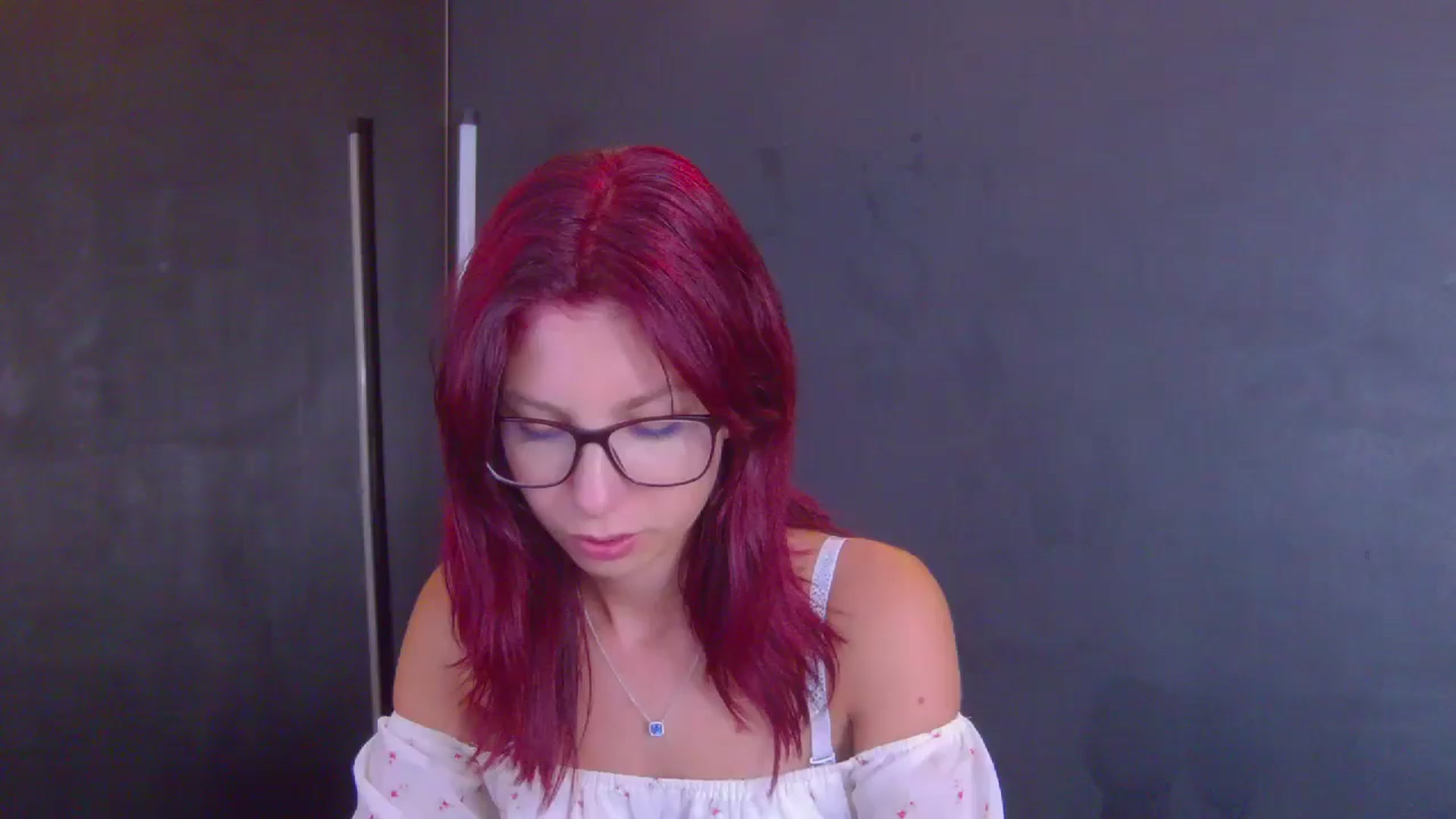 Gallery image thumbnail from Yasemina's myfreecams stream on, 08/12/2025, 24:55 image 5 of 20