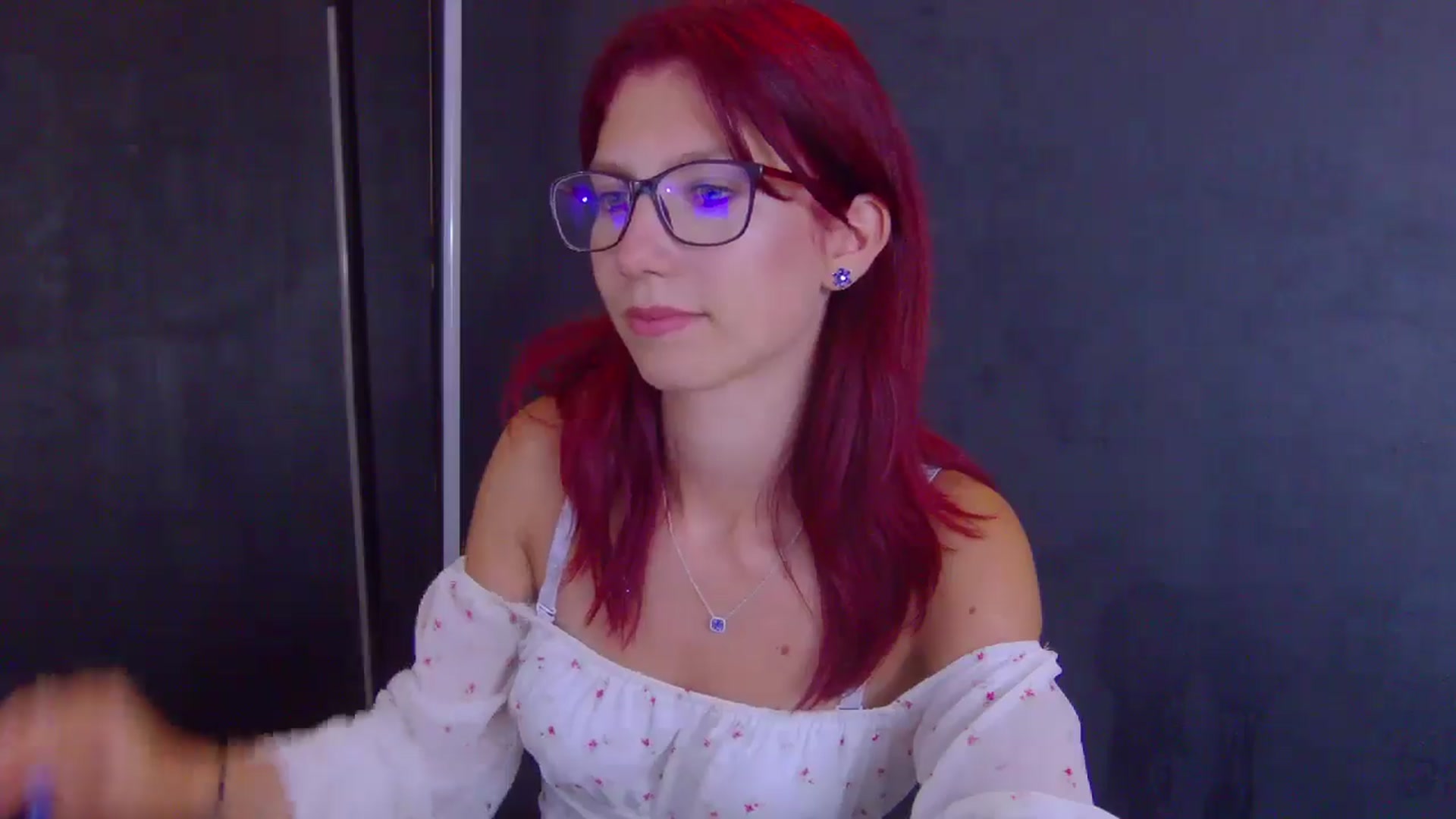 Gallery image thumbnail from Yasemina's myfreecams stream on, 08/12/2025, 24:55 image 17 of 20