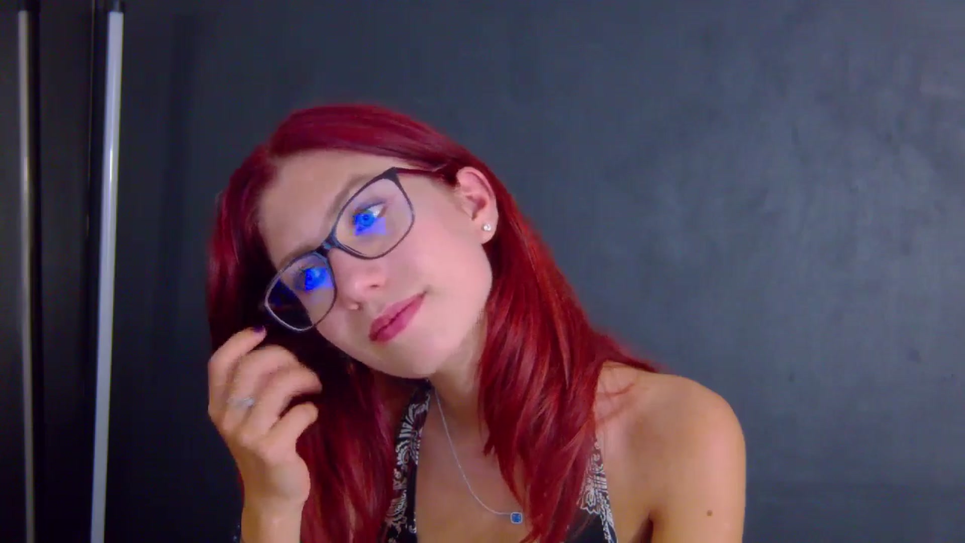 Gallery image thumbnail from Yasemina's myfreecams stream on, 09/22/2025, 24:52 image 18 of 20