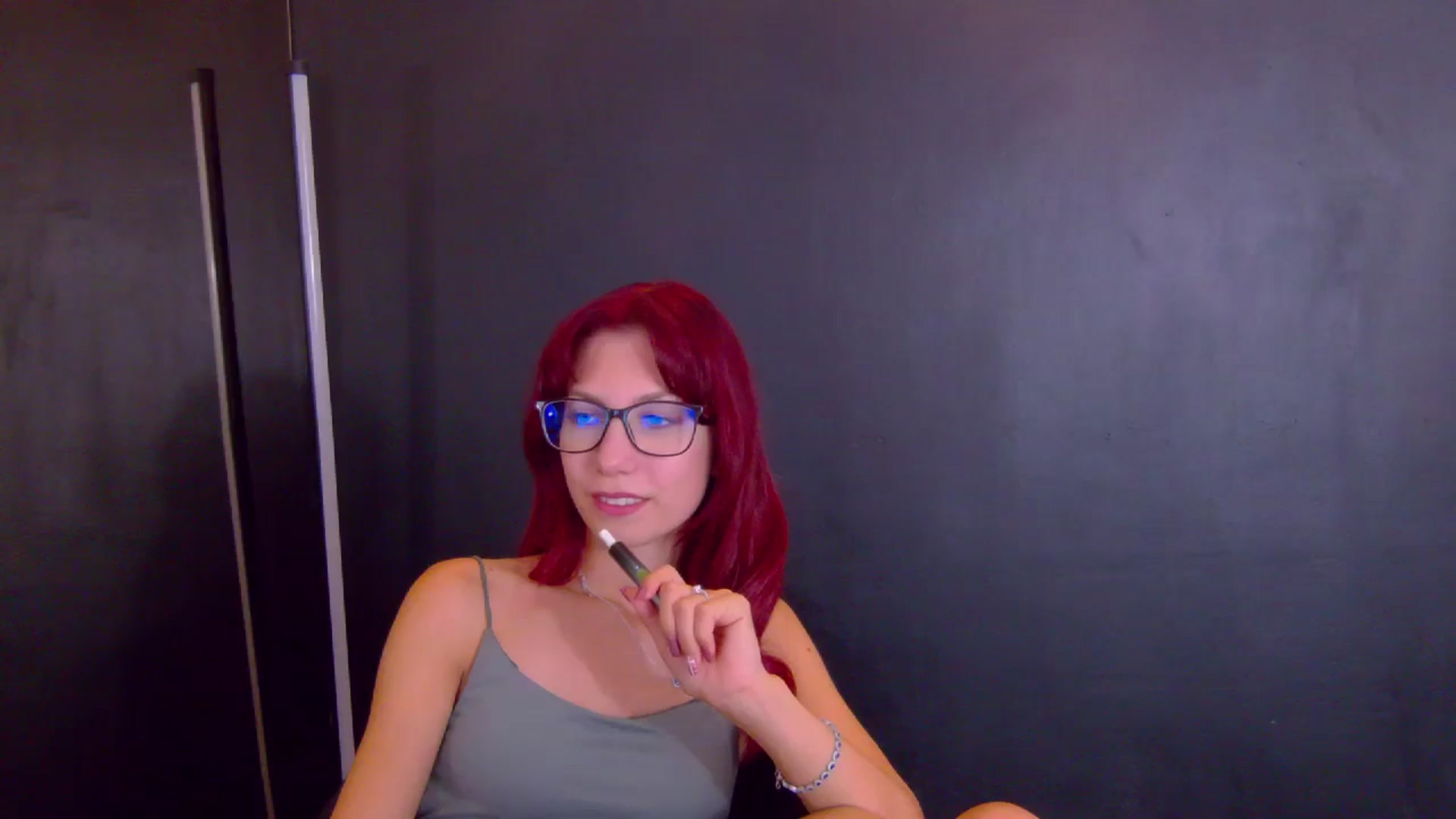 Gallery image thumbnail from Yasemina's myfreecams stream on, 10/18/2025, 01:02 image 17 of 20