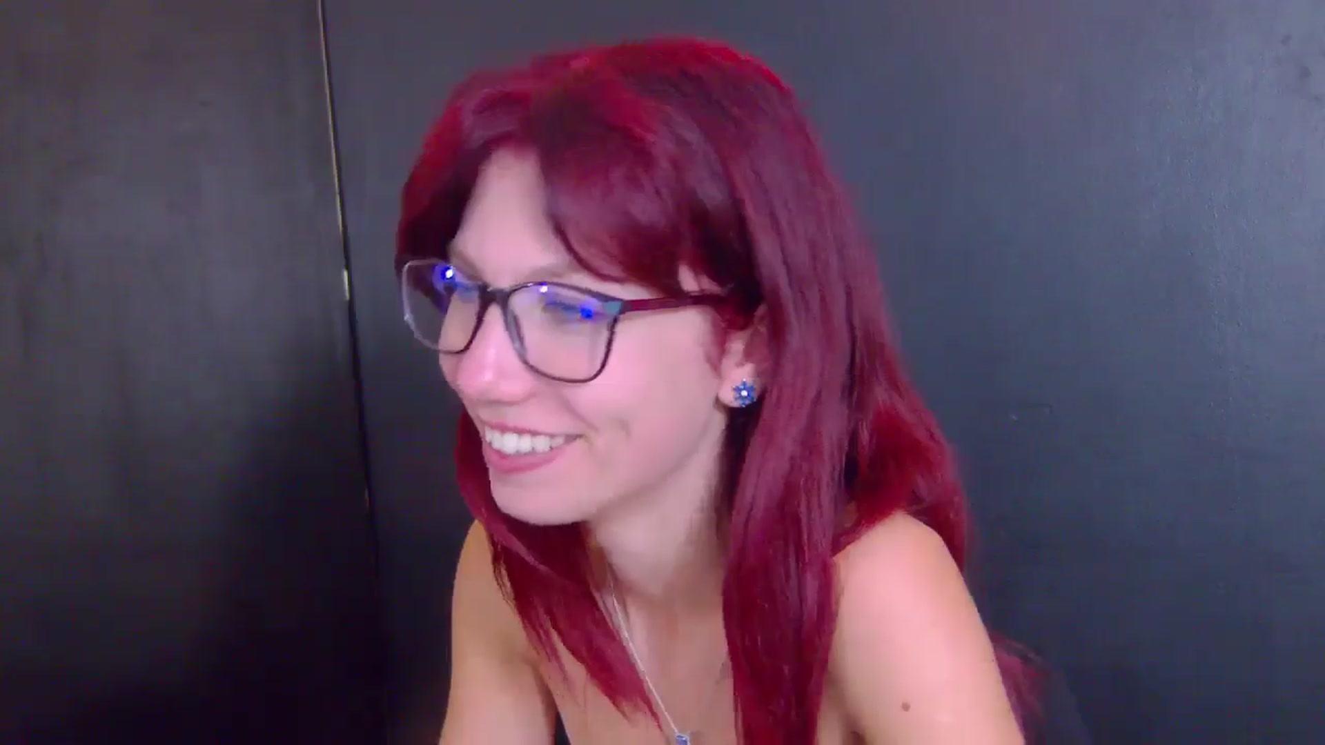 Gallery image thumbnail from Yasemina's myfreecams stream on, 10/27/2025, 24:19 image 17 of 20