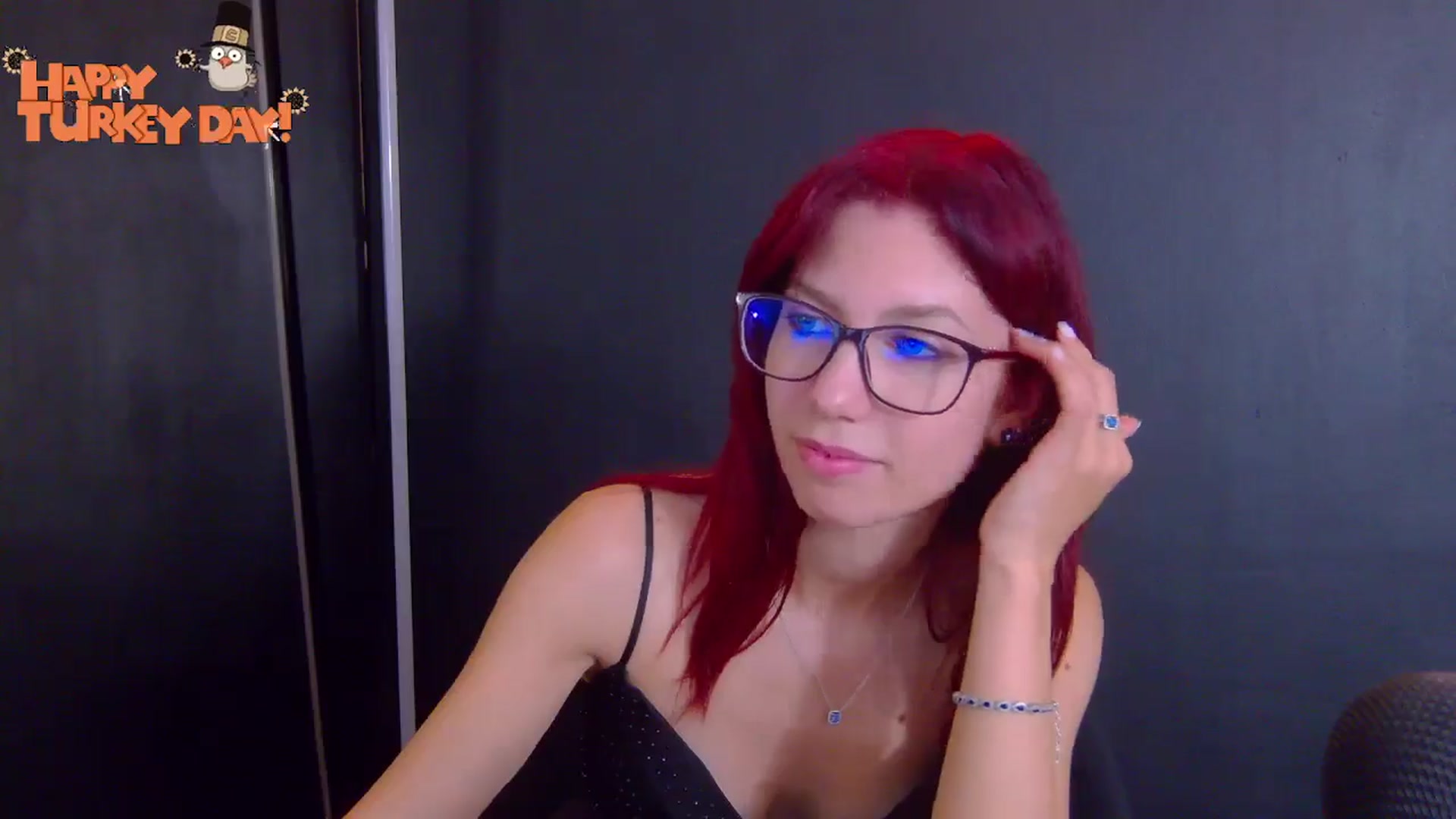 Gallery image thumbnail from Yasemina's myfreecams stream on, 11/28/2025, 24:05 image 13 of 20