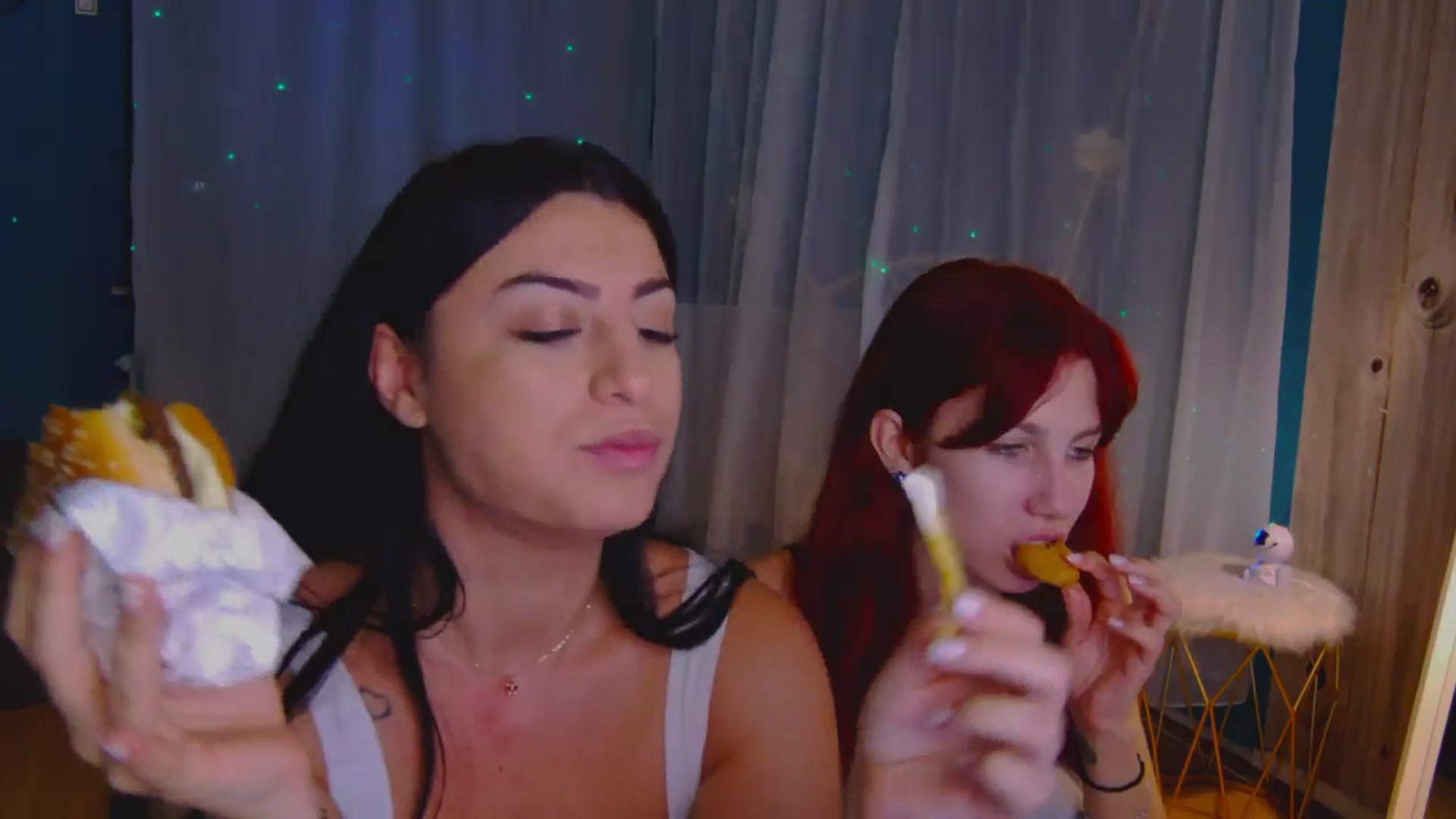 Gallery image thumbnail from Yasemina's myfreecams stream on, 12/02/2025, 02:24 image 12 of 20