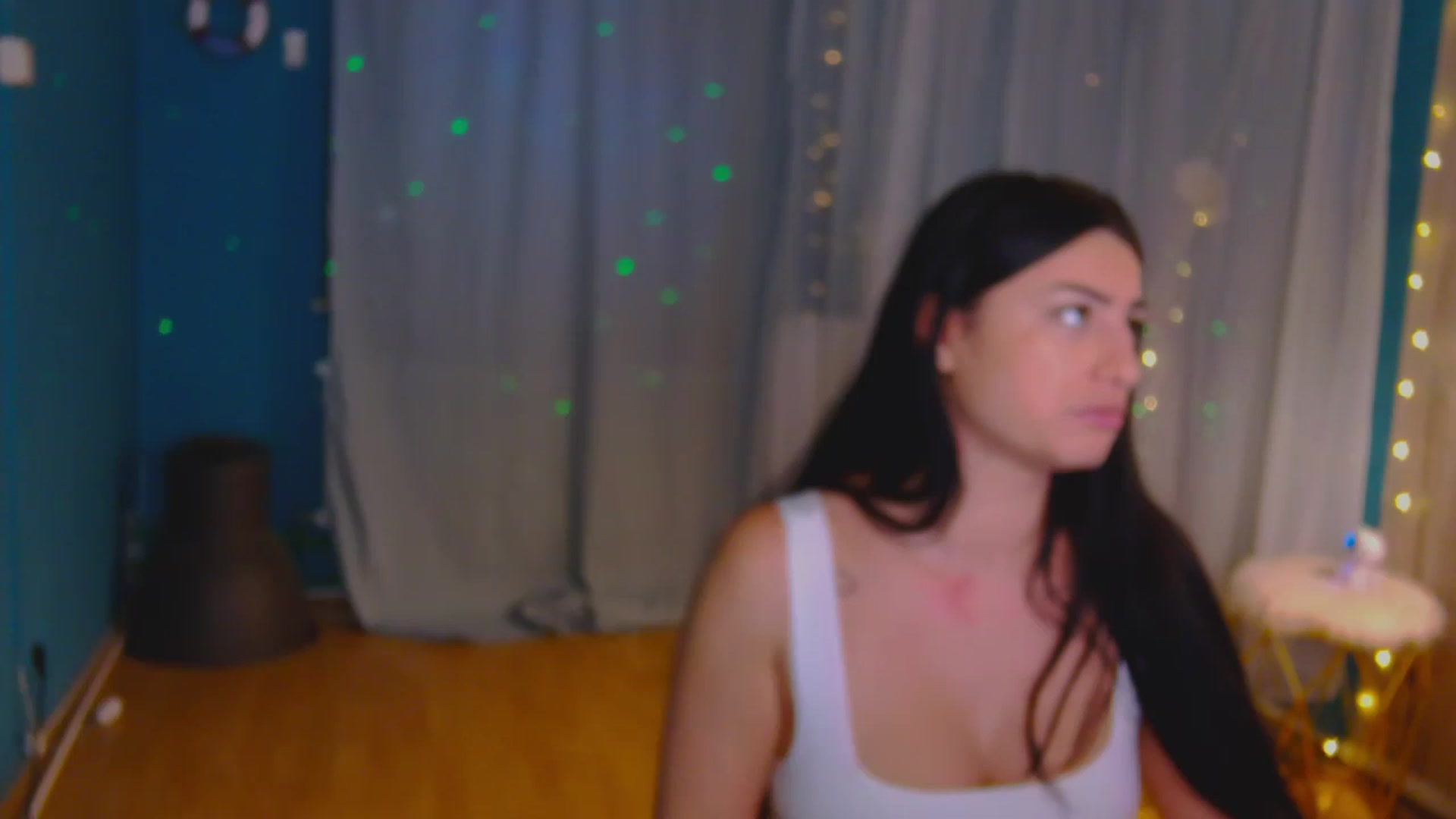 Gallery image thumbnail from Yasemina's myfreecams stream on, 12/02/2025, 02:24 image 1 of 20