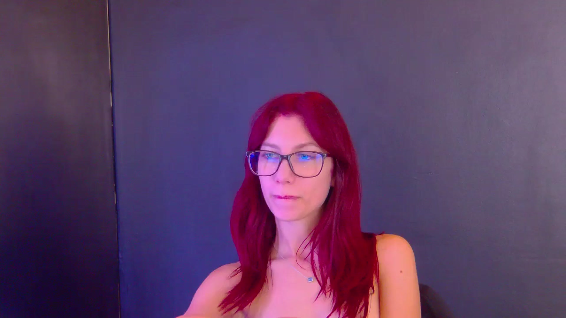 Gallery image thumbnail from Yasemina's myfreecams stream on, 12/09/2025, 02:51 image 16 of 20
