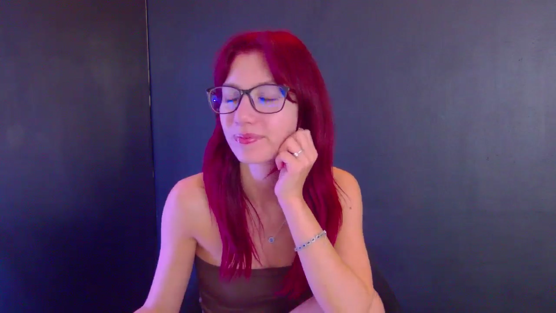 Gallery image thumbnail from Yasemina's myfreecams stream on, 12/09/2025, 02:51 image 19 of 20
