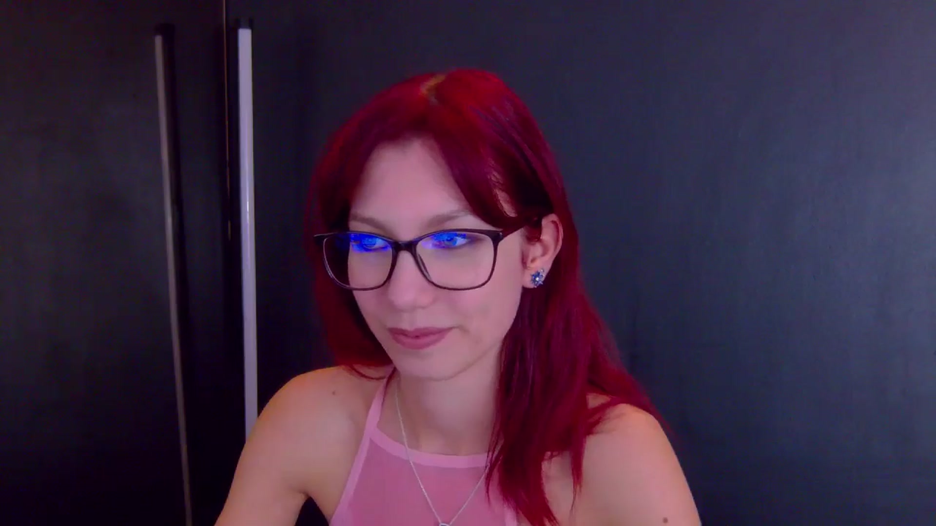 Gallery image thumbnail from Yasemina's myfreecams stream on, 12/17/2025, 24:06 image 4 of 20