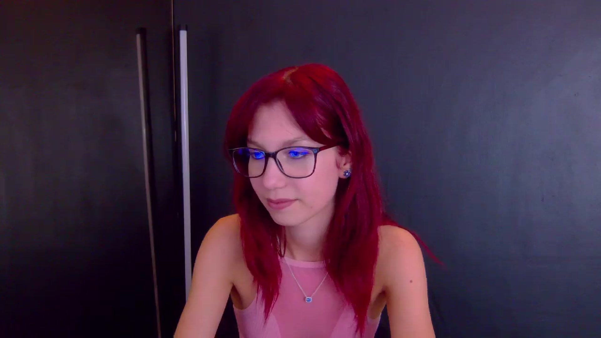 Gallery image thumbnail from Yasemina's myfreecams stream on, 12/17/2025, 24:06 image 6 of 20