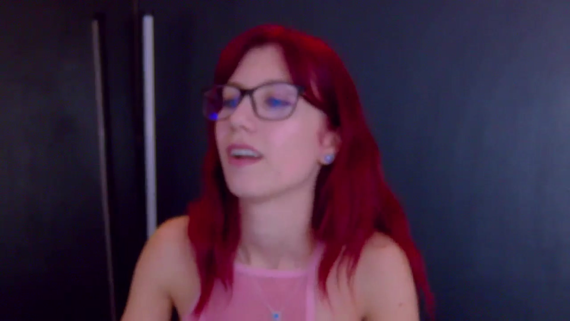 Gallery image thumbnail from Yasemina's myfreecams stream on, 12/17/2025, 24:06 image 3 of 20