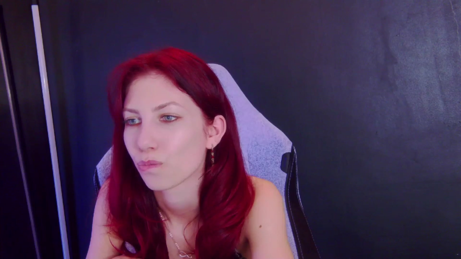 Gallery image thumbnail from Yasemina's myfreecams stream on, 03/16/2026, 03:43 image 8 of 20