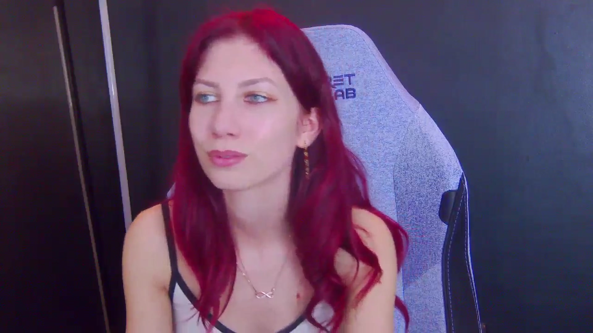 Gallery image thumbnail from Yasemina's myfreecams stream on, 03/17/2026, 03:15 image 14 of 20