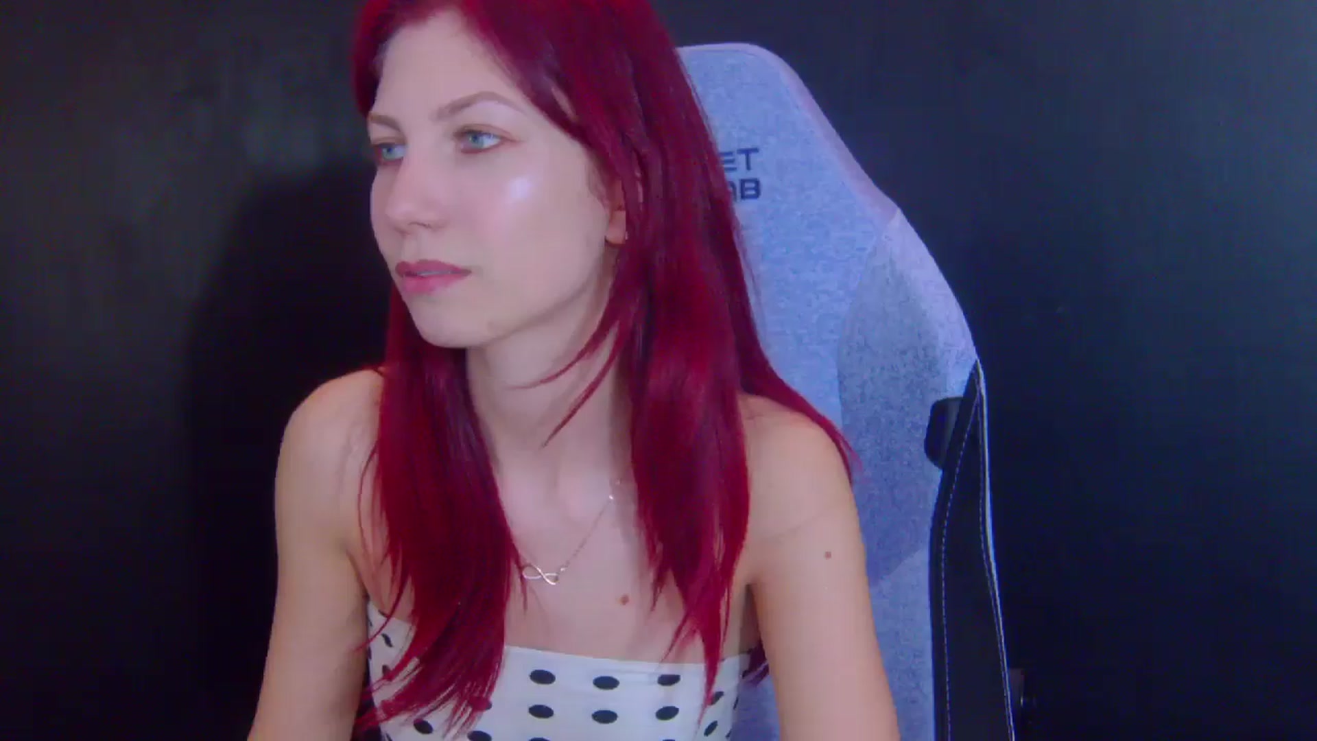 Gallery image thumbnail from Yasemina's myfreecams stream on, 03/24/2026, 23:17 image 18 of 20