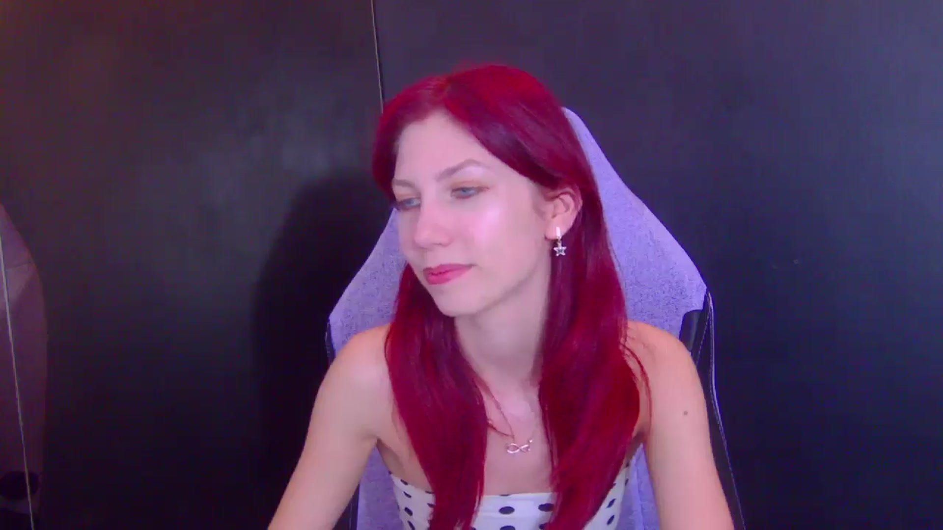 Gallery image thumbnail from Yasemina's myfreecams stream on, 03/24/2026, 23:17 image 5 of 20