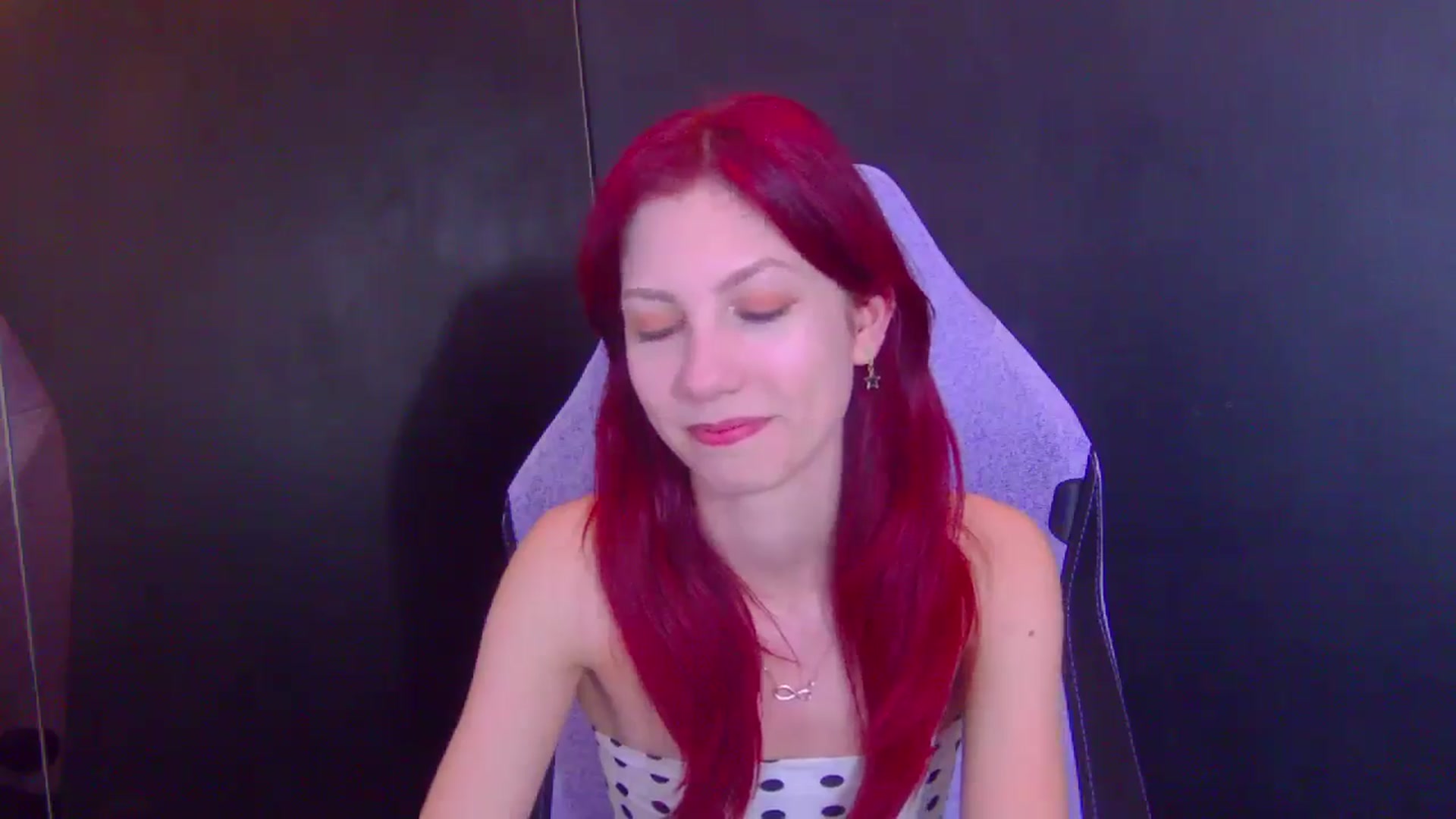 Gallery image thumbnail from Yasemina's myfreecams stream on, 03/24/2026, 23:17 image 6 of 20