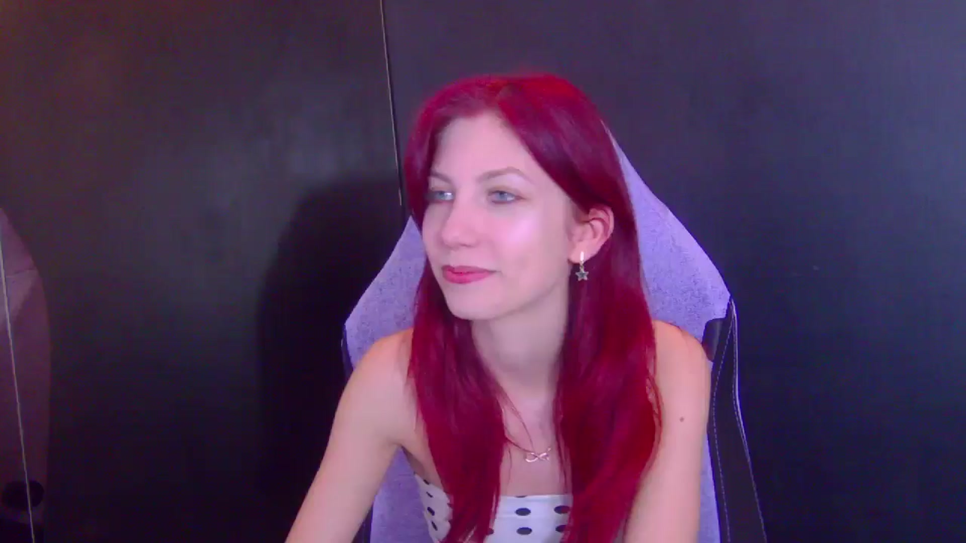 Gallery image thumbnail from Yasemina's myfreecams stream on, 03/24/2026, 23:17 image 3 of 20