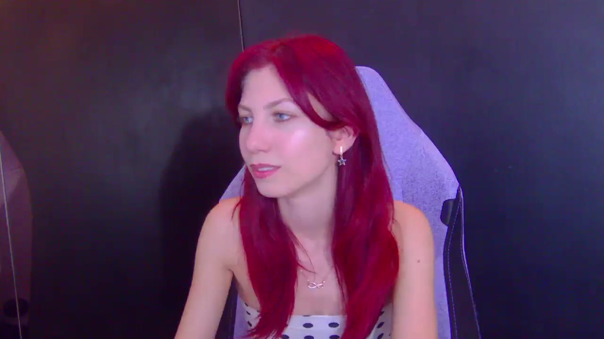 Gallery image thumbnail from Yasemina's myfreecams stream on, 03/24/2026, 23:17 image 7 of 20