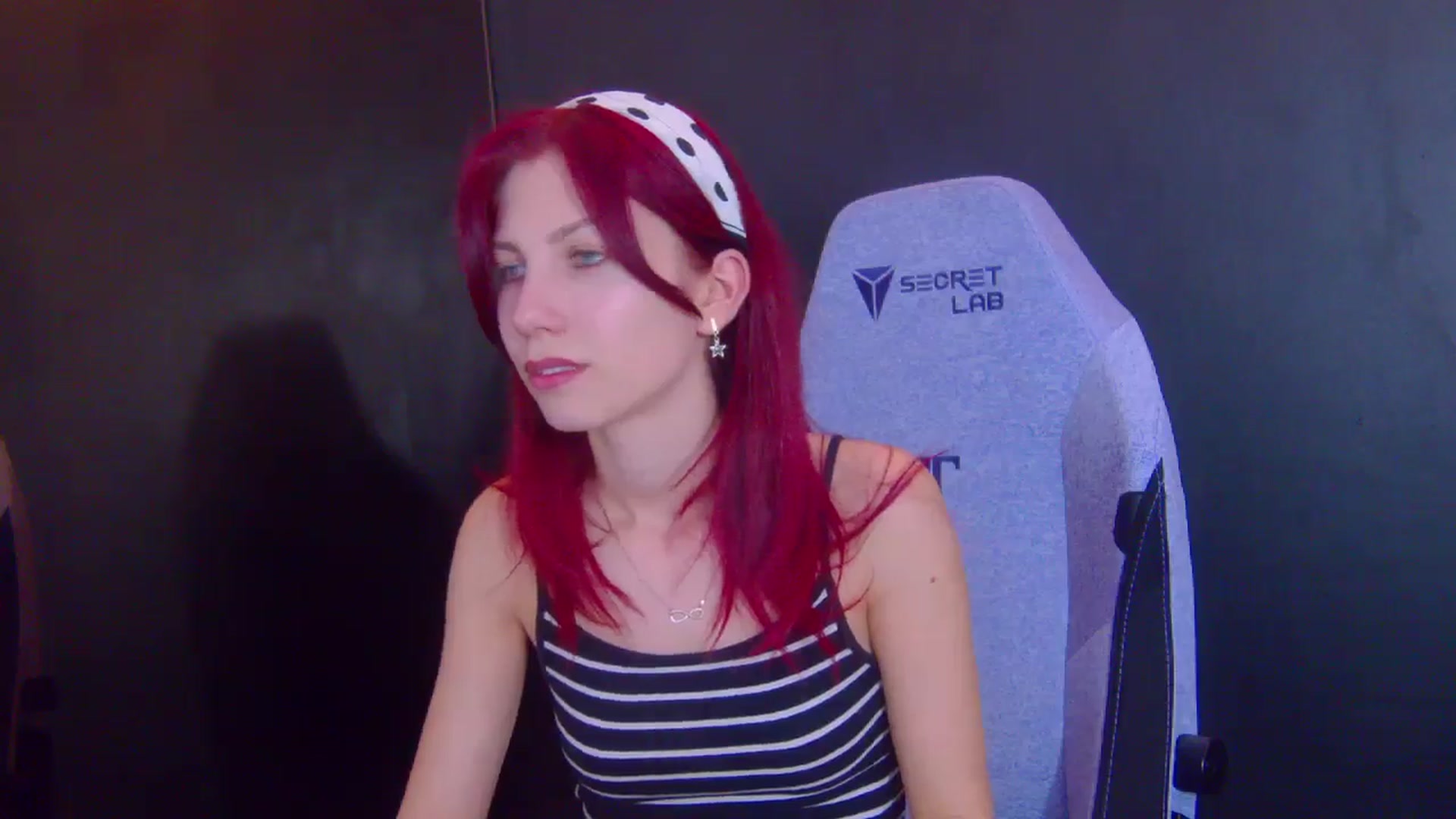 Gallery image thumbnail from Yasemina's myfreecams stream on, 03/25/2026, 02:57 image 16 of 20