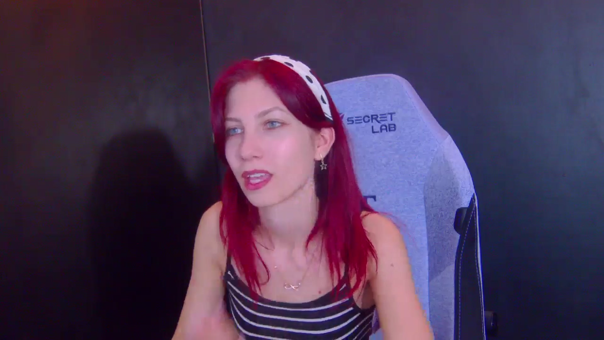 Gallery image thumbnail from Yasemina's myfreecams stream on, 03/25/2026, 02:57 image 12 of 20