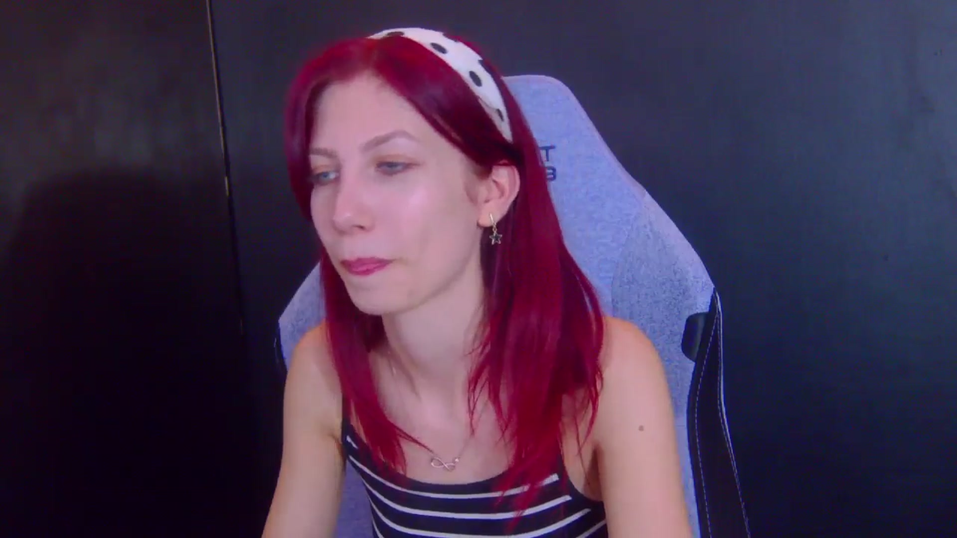 Gallery image thumbnail from Yasemina's myfreecams stream on, 03/25/2026, 05:06 image 4 of 20