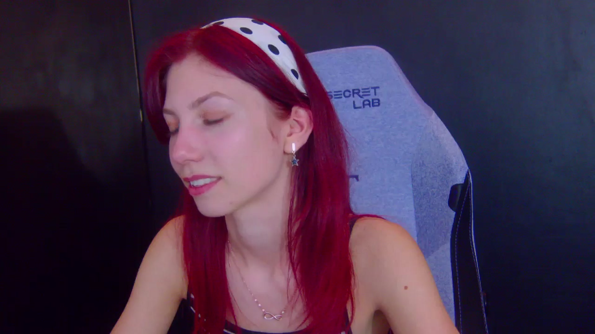 Gallery image thumbnail from Yasemina's myfreecams stream on, 03/25/2026, 05:06 image 15 of 20