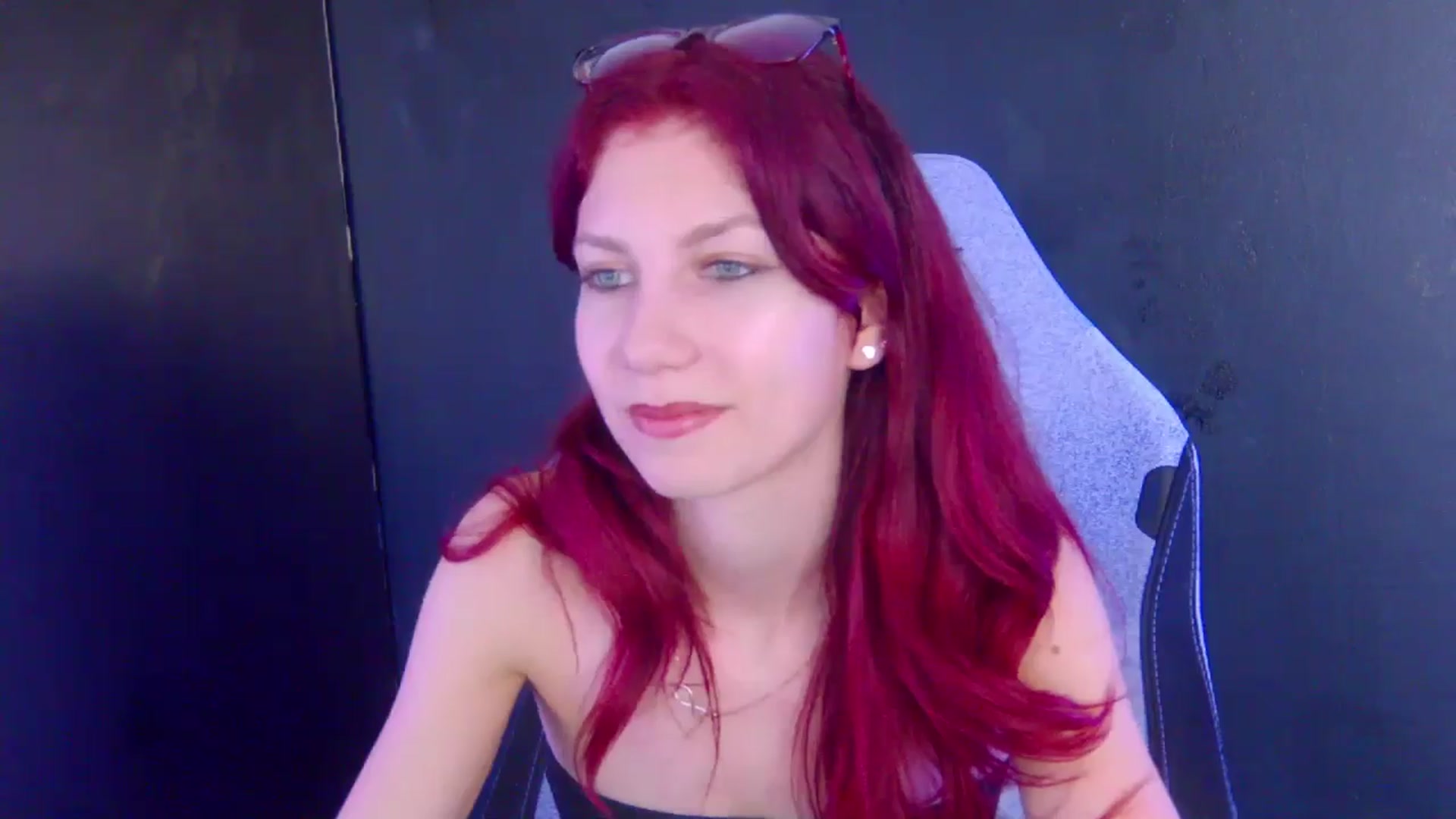 Gallery image thumbnail from Yasemina's myfreecams stream on, 04/03/2026, 04:14 image 2 of 20