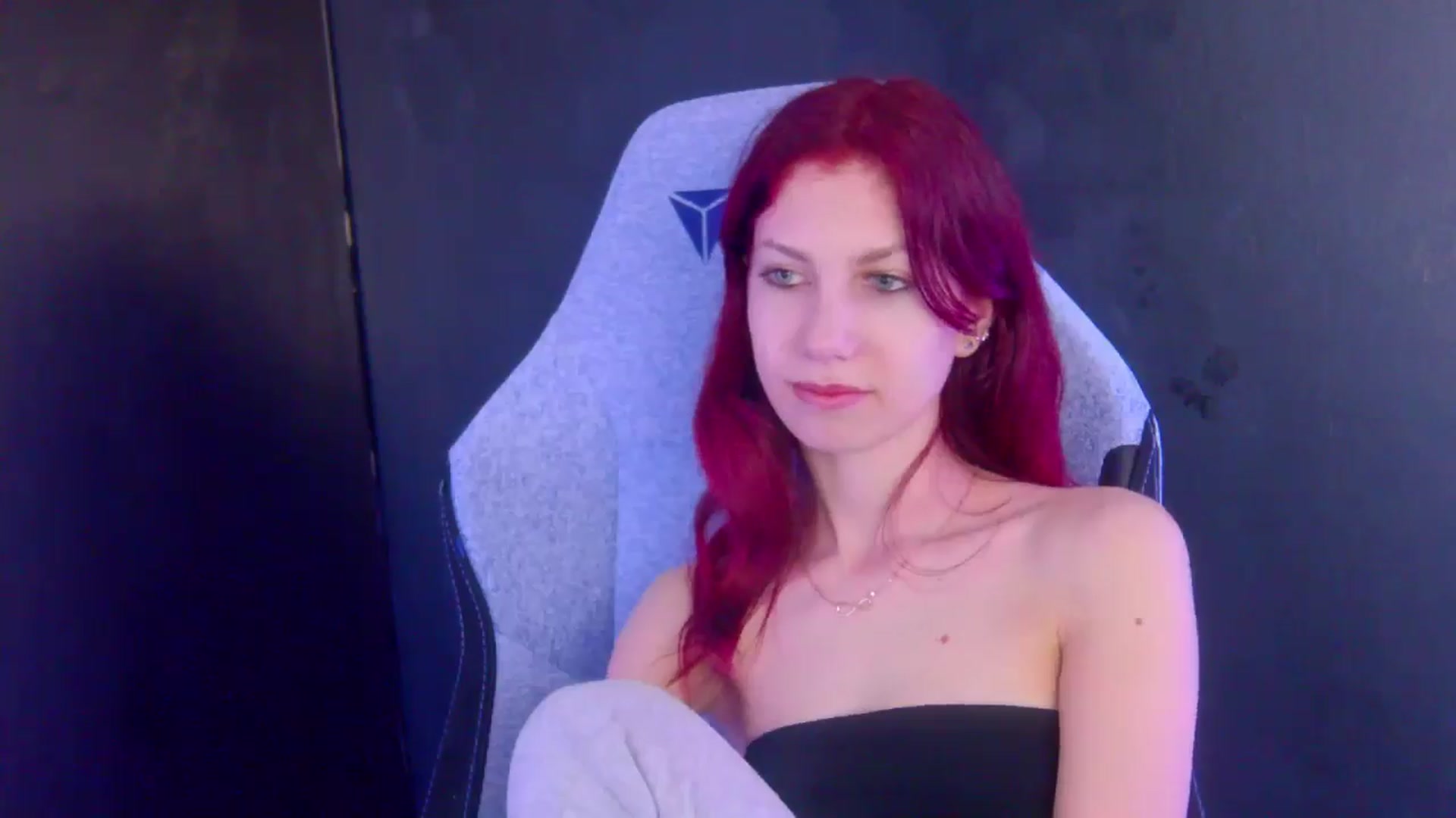 Gallery image thumbnail from Yasemina's myfreecams stream on, 04/03/2026, 04:14 image 15 of 20
