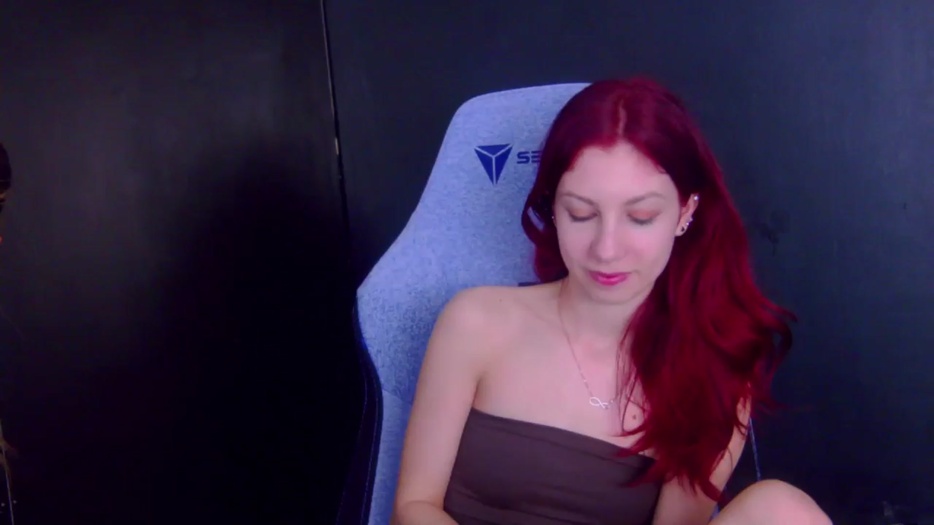 Gallery image thumbnail from Yasemina's myfreecams stream on, 04/03/2026, 23:26 image 7 of 20