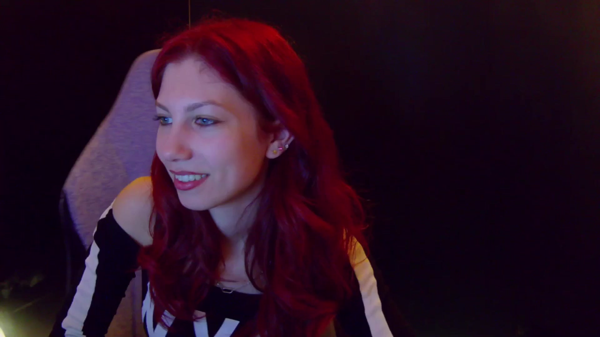 Gallery image thumbnail from Yasemina's myfreecams stream on, 04/05/2026, 23:48 image 7 of 20