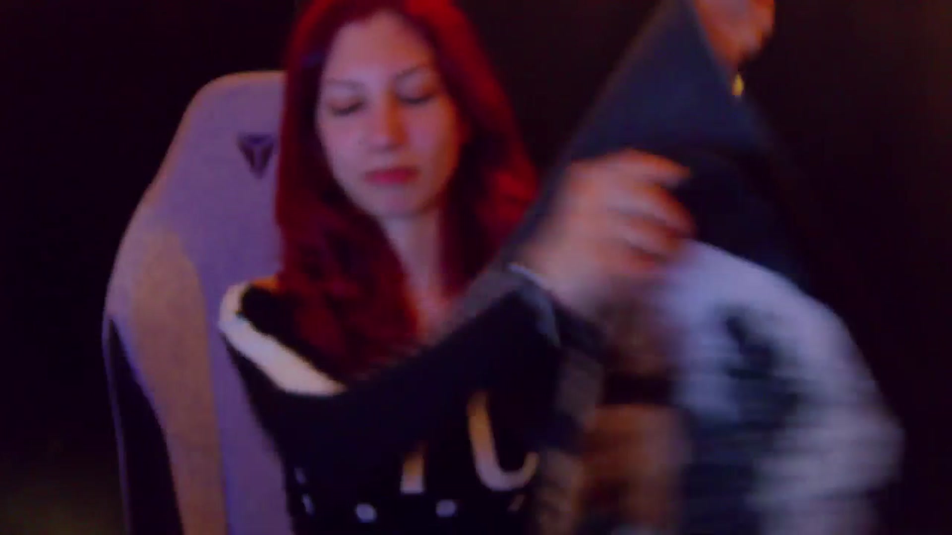 Gallery image thumbnail from Yasemina's myfreecams stream on, 04/05/2026, 23:48 image 11 of 20