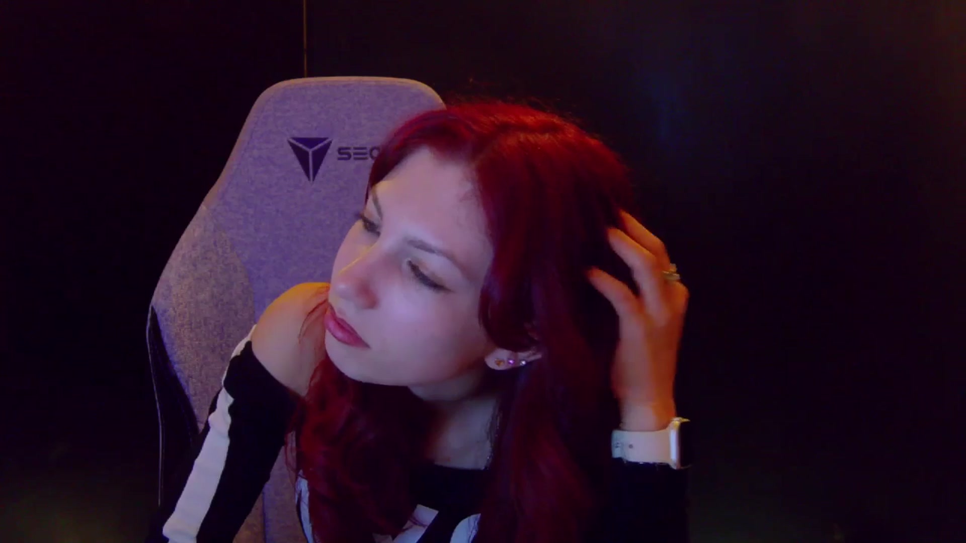 Gallery image thumbnail from Yasemina's myfreecams stream on, 04/05/2026, 23:48 image 12 of 20