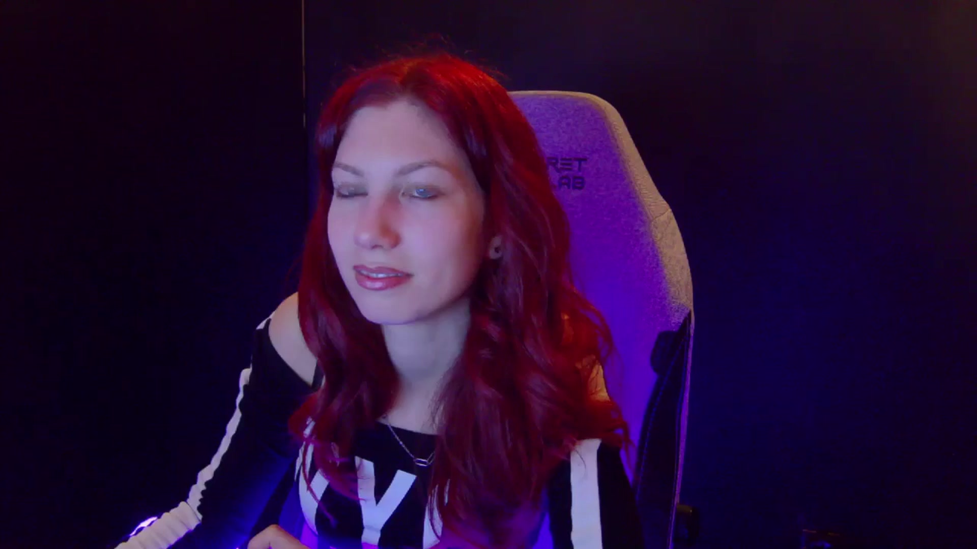Gallery image thumbnail from Yasemina's myfreecams stream on, 04/06/2026, 24:56 image 12 of 20