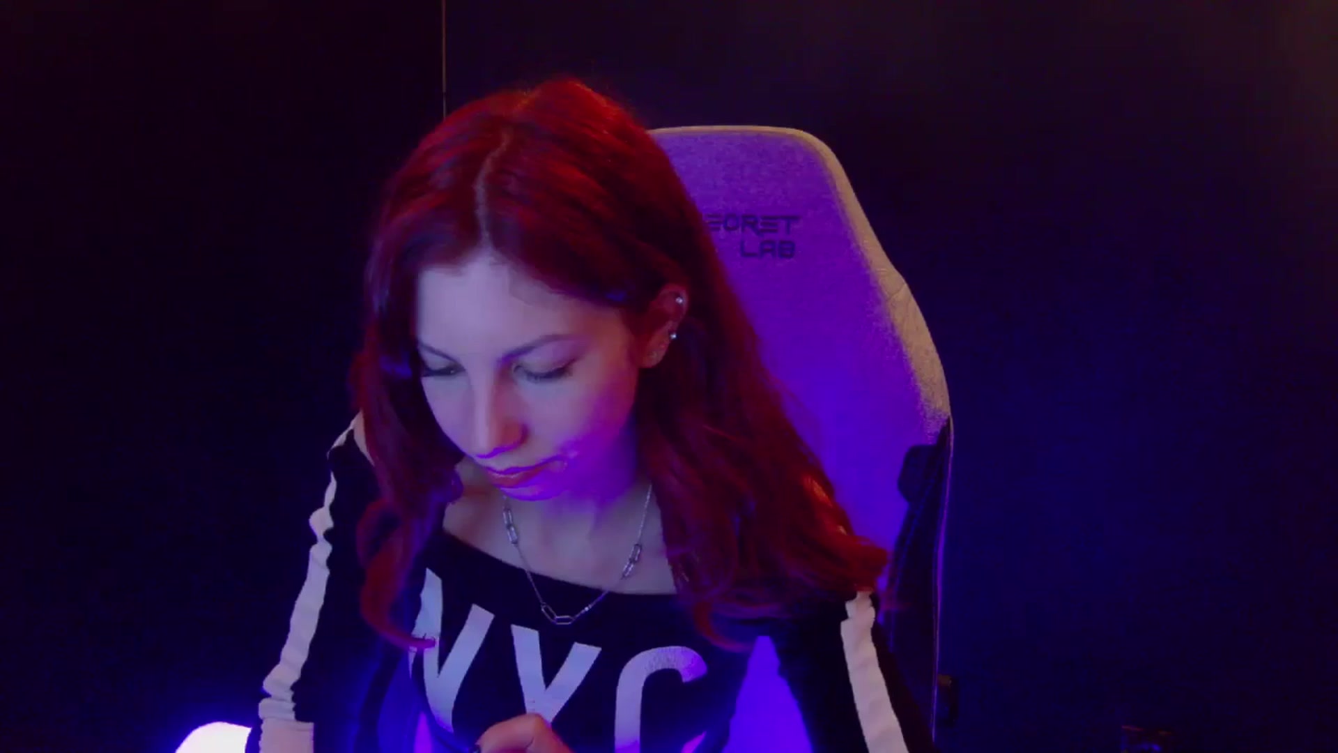 Gallery image thumbnail from Yasemina's myfreecams stream on, 04/06/2026, 24:56 image 7 of 20
