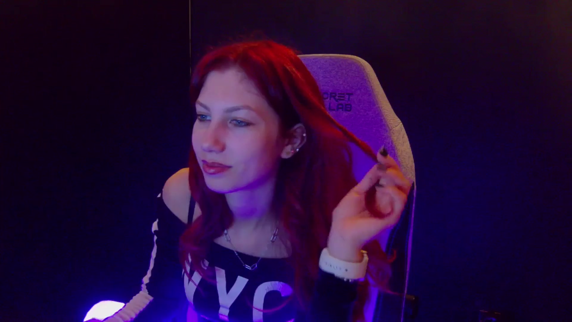 Gallery image thumbnail from Yasemina's myfreecams stream on, 04/06/2026, 24:56 image 10 of 20